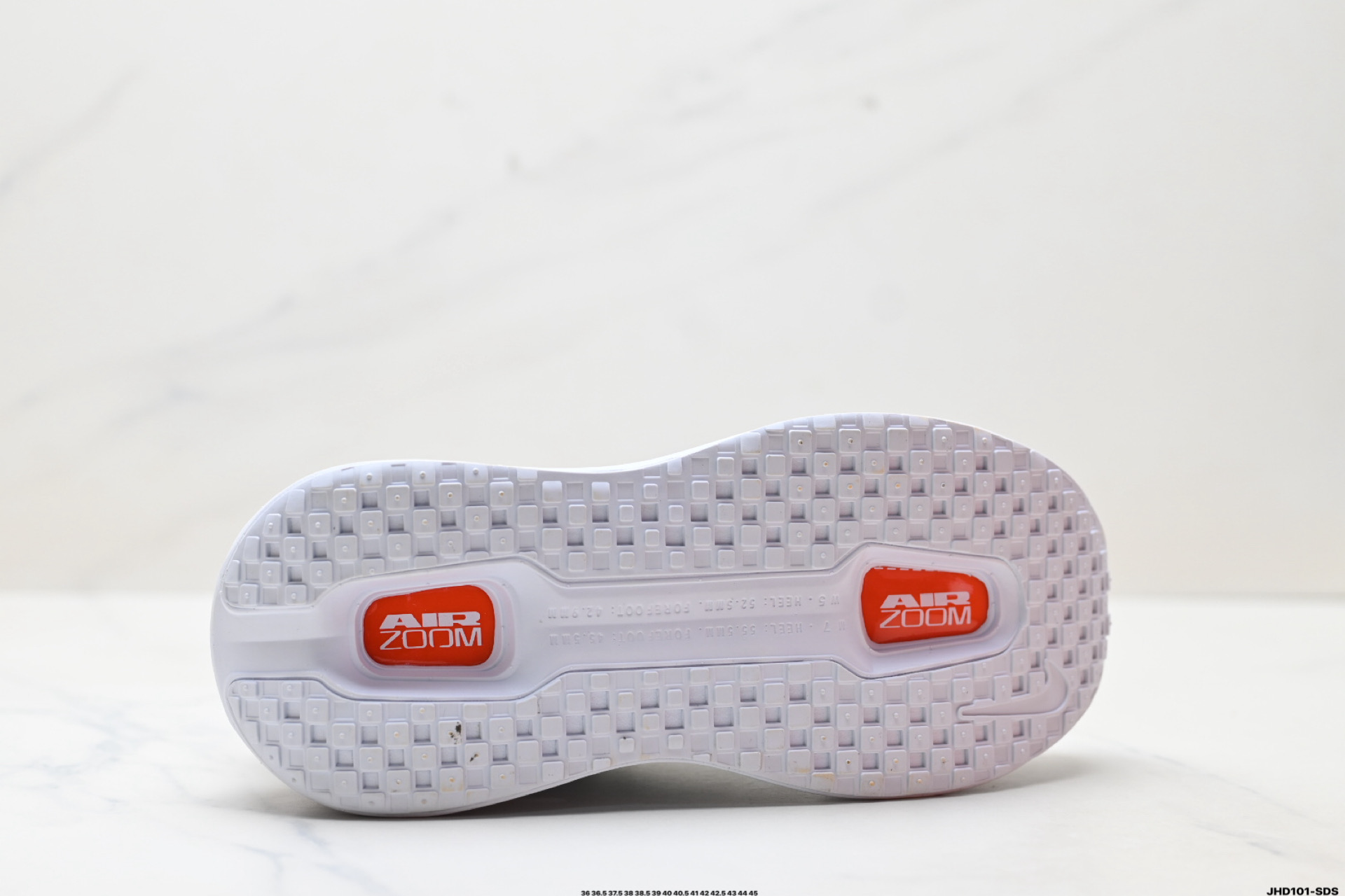 Nike VOMERO PREMIUM 耐克 舒适减震防滑 低帮跑步鞋 HQ2050-533-莆田鞋,莆田鞋货源,高仿鞋,高仿鞋货源,安福档口,莆田高仿鞋,莆田鞋批发,高仿鞋批发,莆田高仿运动鞋,高仿运动鞋,莆田运动鞋 Nike VOMERO PREMIUM 耐克 舒适减震防滑 低帮跑步鞋 HQ2050-533