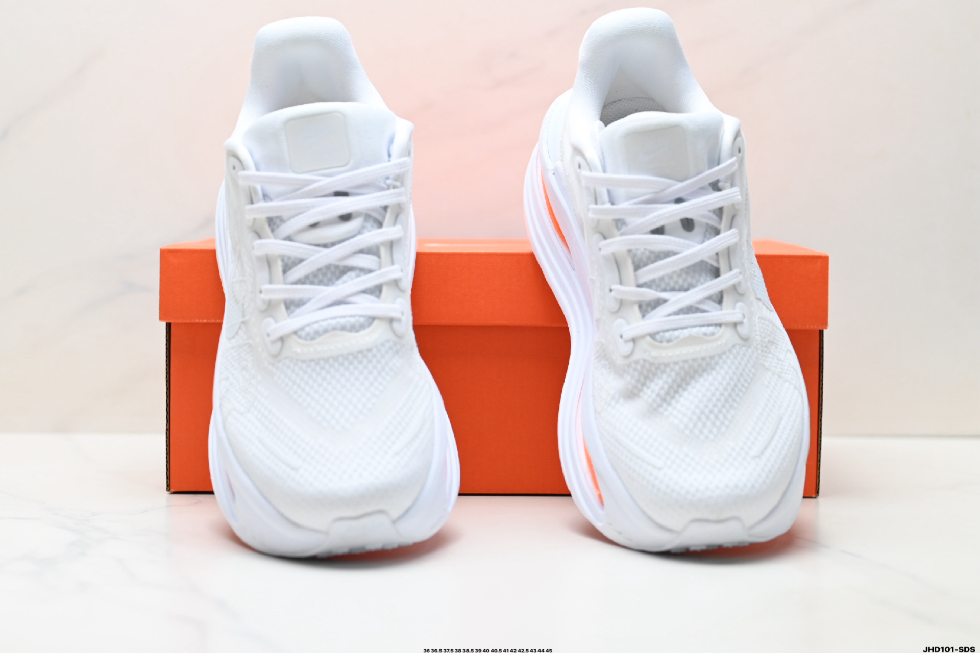 Nike VOMERO PREMIUM 耐克 舒适减震防滑 低帮跑步鞋 HQ2050-533-莆田鞋,莆田鞋货源,高仿鞋,高仿鞋货源,安福档口,莆田高仿鞋,莆田鞋批发,高仿鞋批发,莆田高仿运动鞋,高仿运动鞋,莆田运动鞋 Nike VOMERO PREMIUM 耐克 舒适减震防滑 低帮跑步鞋 HQ2050-533