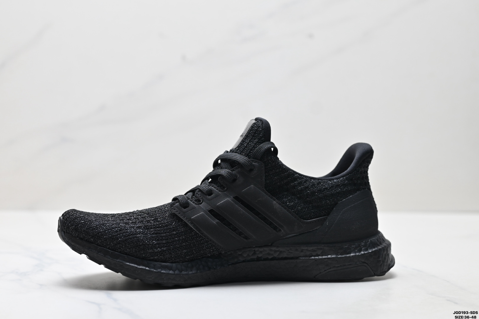 AdidUltraboost 阿迪达斯 耐磨缓震休闲运动跑鞋  BB6168-莆田鞋,莆田鞋货源,高仿鞋,高仿鞋货源,安福档口,莆田高仿鞋,莆田鞋批发,高仿鞋批发,莆田高仿运动鞋,高仿运动鞋,莆田运动鞋 AdidUltraboost 阿迪达斯 耐磨缓震休闲运动跑鞋  BB6168