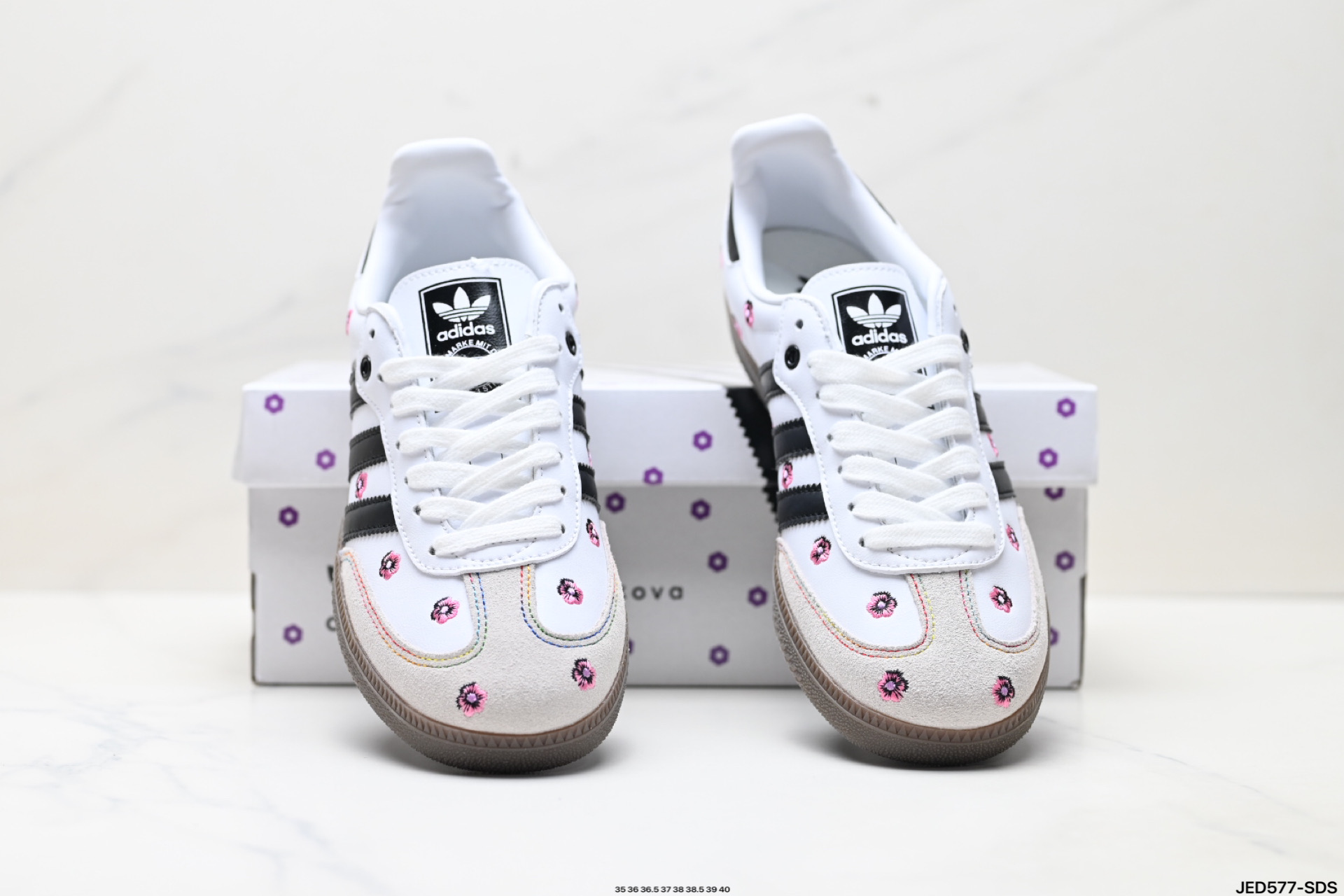 AdidOriginals Samba OG ‘DIY’桑巴舞系列 阿迪达斯 三叶草绅士德训足球风百搭低帮休闲运动板鞋 lF4389-莆田鞋,莆田鞋货源,高仿鞋,高仿鞋货源,安福档口,莆田高仿鞋,莆田鞋批发,高仿鞋批发,莆田高仿运动鞋,高仿运动鞋,莆田运动鞋 AdidOriginals Samba OG ‘DIY’桑巴舞系列 阿迪达斯 三叶草绅士德训足球风百搭低帮休闲运动板鞋 lF4389