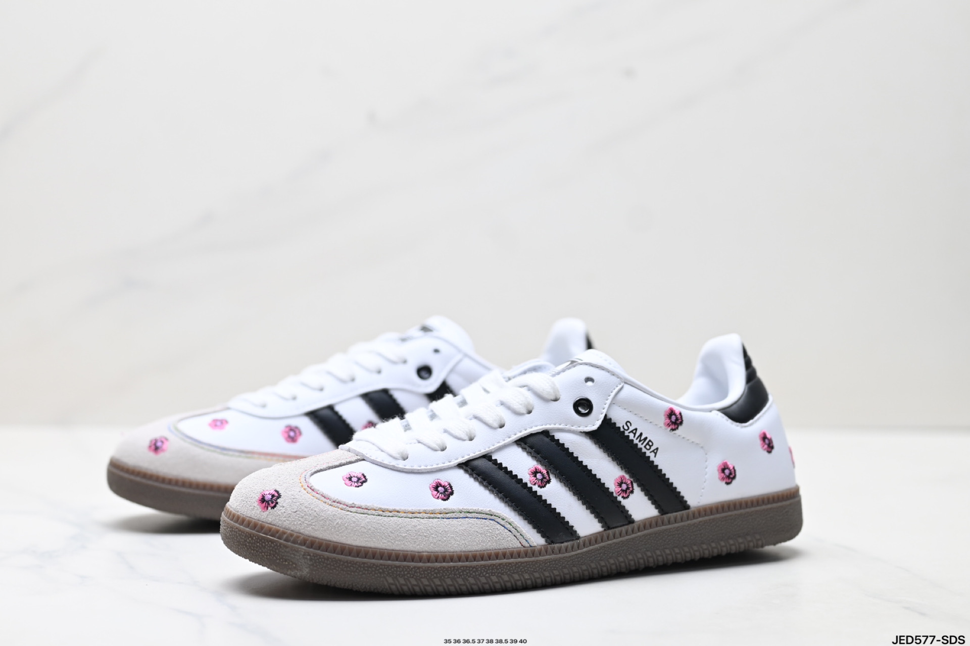 AdidOriginals Samba OG ‘DIY’桑巴舞系列 阿迪达斯 三叶草绅士德训足球风百搭低帮休闲运动板鞋 lF4389-莆田鞋,莆田鞋货源,高仿鞋,高仿鞋货源,安福档口,莆田高仿鞋,莆田鞋批发,高仿鞋批发,莆田高仿运动鞋,高仿运动鞋,莆田运动鞋 AdidOriginals Samba OG ‘DIY’桑巴舞系列 阿迪达斯 三叶草绅士德训足球风百搭低帮休闲运动板鞋 lF4389