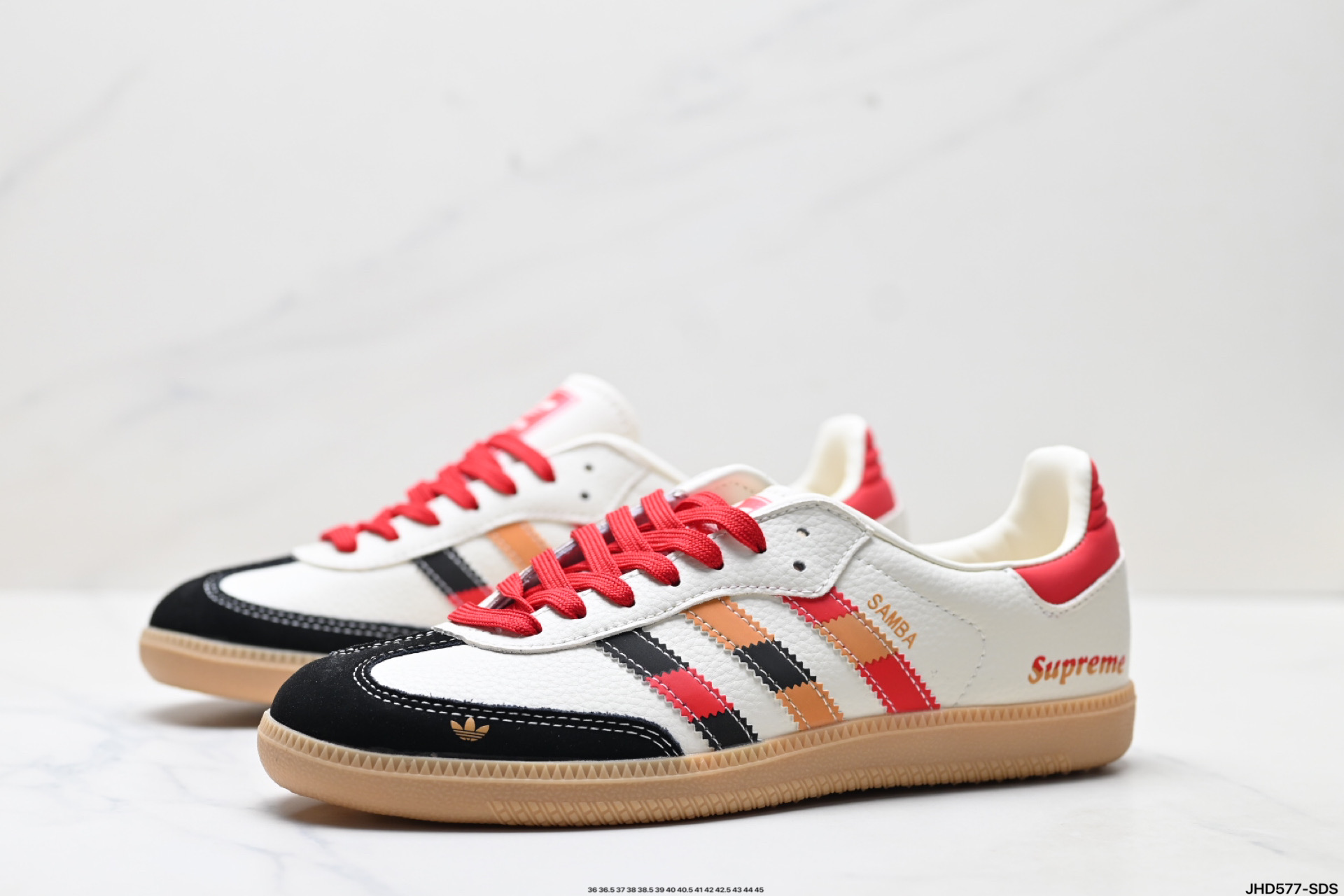 AdidOriginals Samba OG ‘DIY’桑巴舞系列 阿迪达斯 三叶草绅士德训足球风百搭低帮休闲运动板鞋  DX0004-莆田鞋,莆田鞋货源,高仿鞋,高仿鞋货源,安福档口,莆田高仿鞋,莆田鞋批发,高仿鞋批发,莆田高仿运动鞋,高仿运动鞋,莆田运动鞋 AdidOriginals Samba OG ‘DIY’桑巴舞系列 阿迪达斯 三叶草绅士德训足球风百搭低帮休闲运动板鞋  DX0004