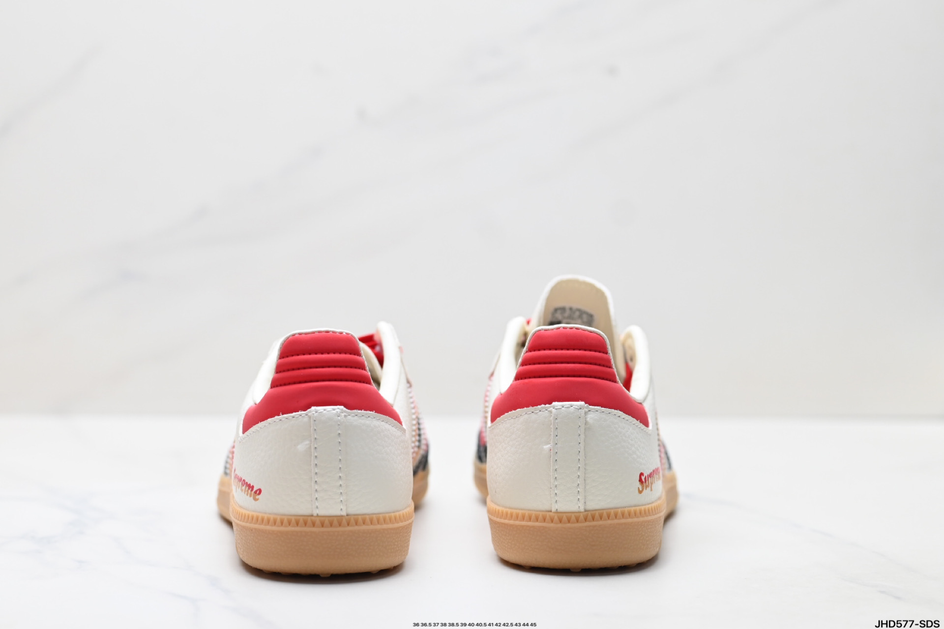 AdidOriginals Samba OG ‘DIY’桑巴舞系列 阿迪达斯 三叶草绅士德训足球风百搭低帮休闲运动板鞋  DX0004-莆田鞋,莆田鞋货源,高仿鞋,高仿鞋货源,安福档口,莆田高仿鞋,莆田鞋批发,高仿鞋批发,莆田高仿运动鞋,高仿运动鞋,莆田运动鞋 AdidOriginals Samba OG ‘DIY’桑巴舞系列 阿迪达斯 三叶草绅士德训足球风百搭低帮休闲运动板鞋  DX0004