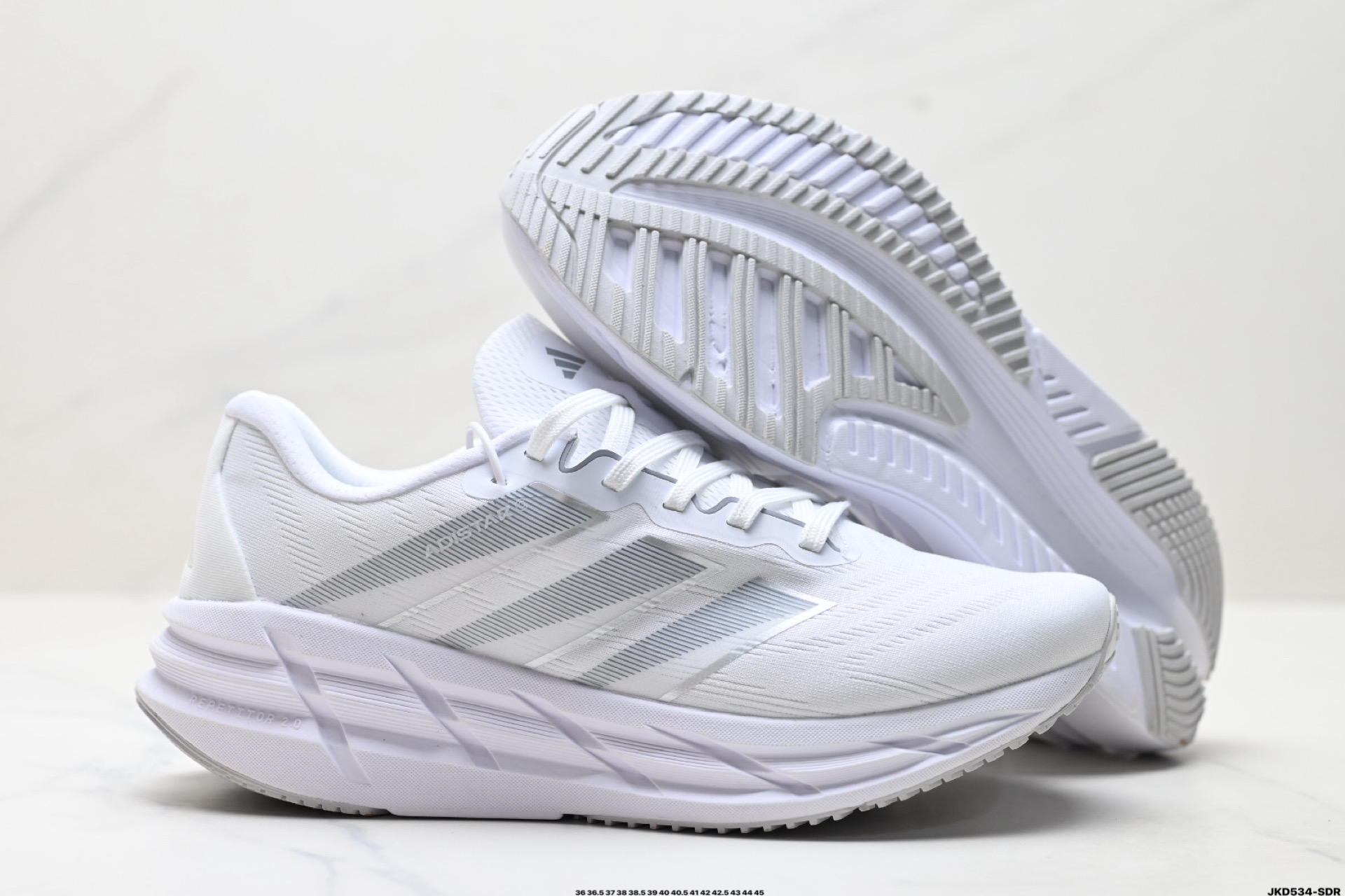 AdidADISTAR C 阿迪达斯 舒适时尚 网布防滑耐磨 低帮 休闲跑步鞋 ID6186