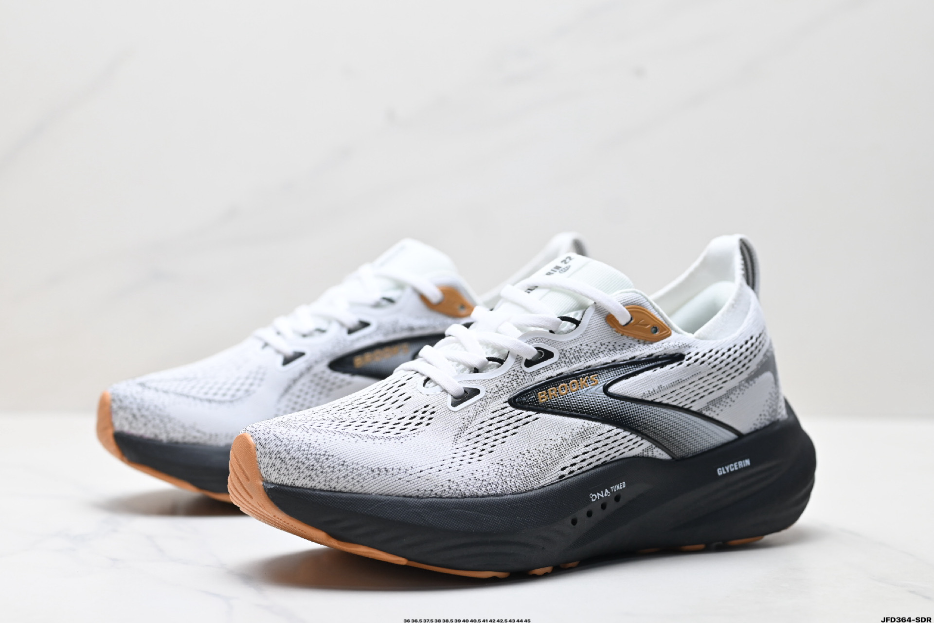 Brooks布鲁克斯Glycerin甘油22跑鞋男子缓震马拉松氮气慢跑鞋 110445 2E 135