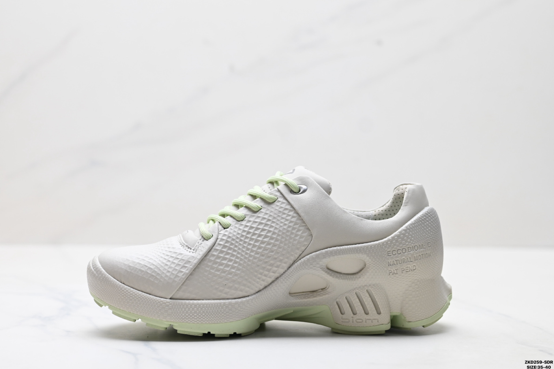 Ecco爱步 BIOM C-TRAIL系列 牛皮 圆头厚底系带 低帮 徒步鞋 803393-612