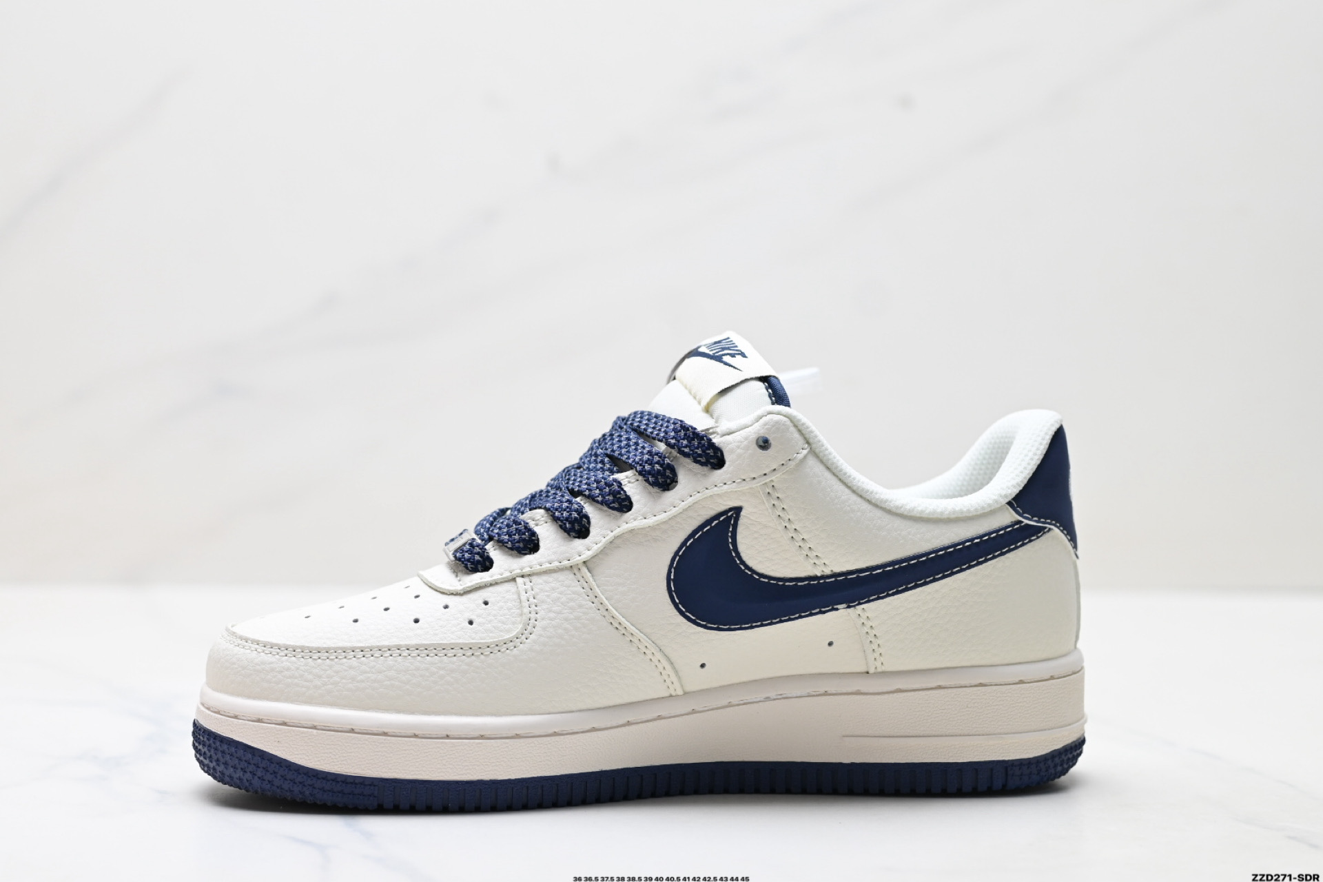 NIKE AIR FORCE 1‘07 LV8  HH7518-071