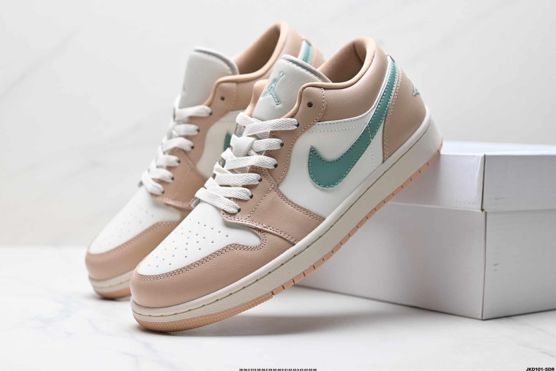 Nike Air Jordan 1 Low: Estilo Casual y Elegancia Deportiva en Cada Paso 9 i1754669499384 6448 0 7
