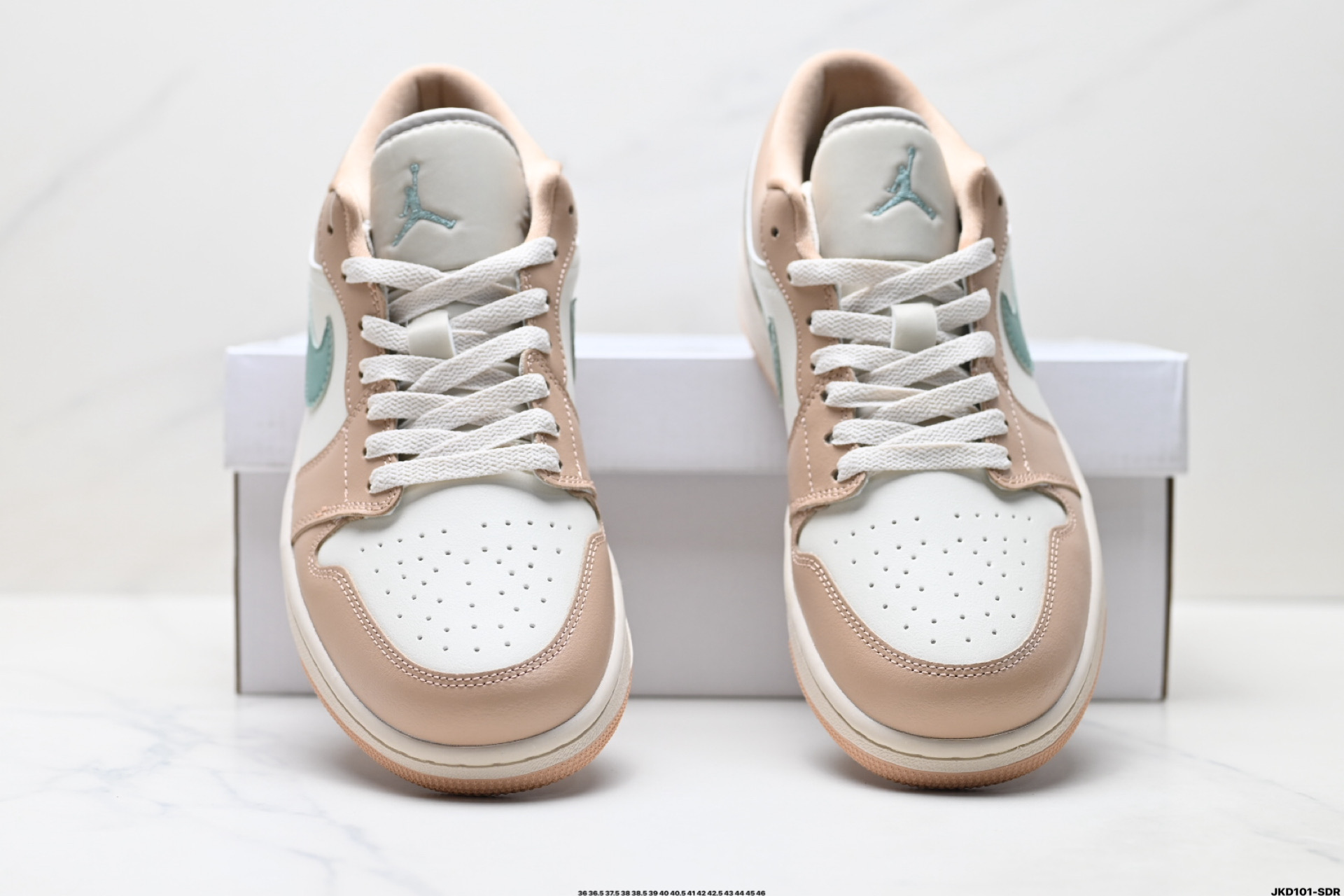 Nike Air Jordan 1 Low: Estilo Casual y Elegancia Deportiva en Cada Paso 8 i1754669499385 7041 0 6