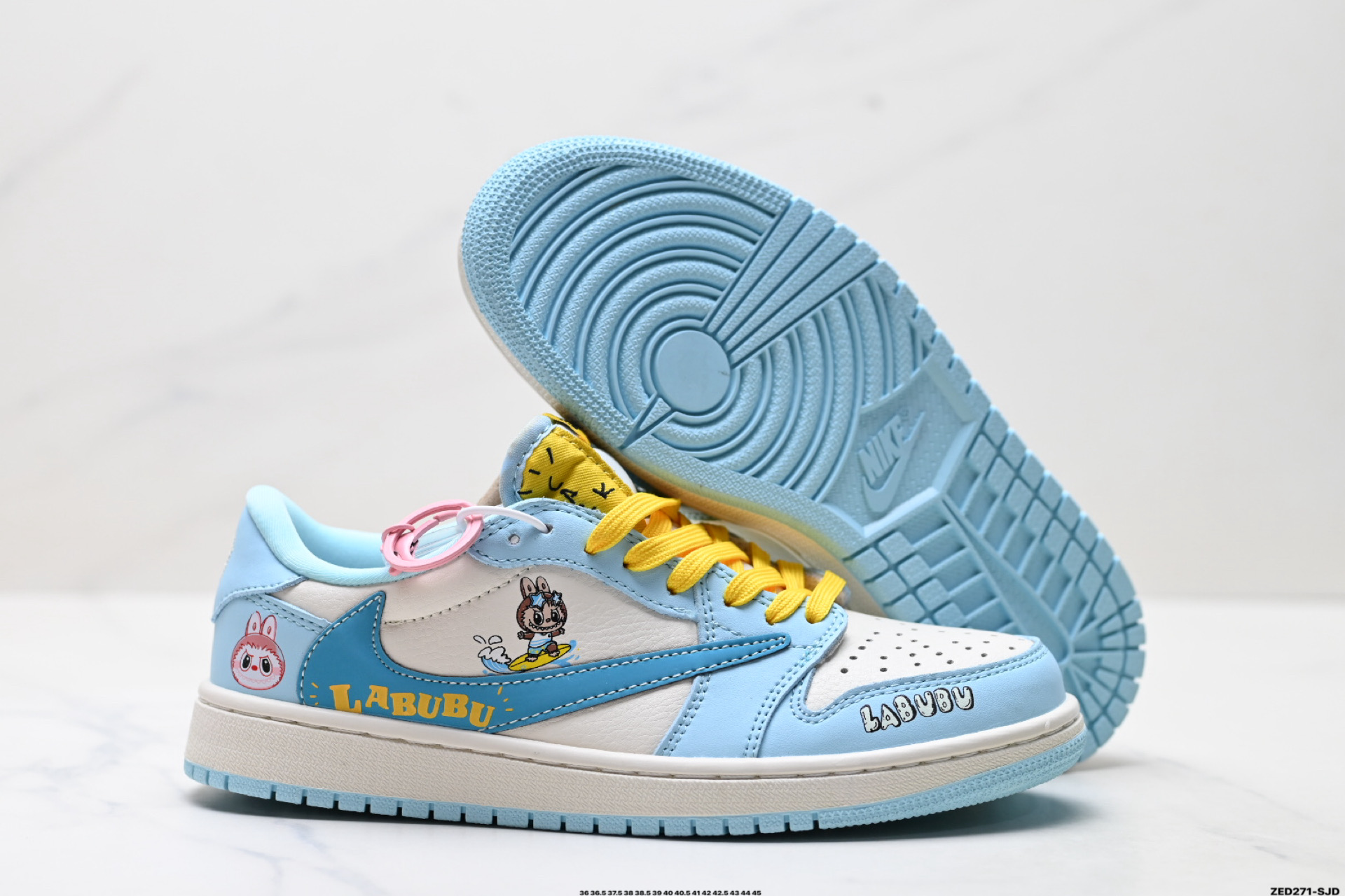 Nike Air Jordan 1 x Travis Scott AJ1倒勾 乔一倒钩 ‘DIY’定制 耐克 低帮文化篮球鞋  LD2028-054