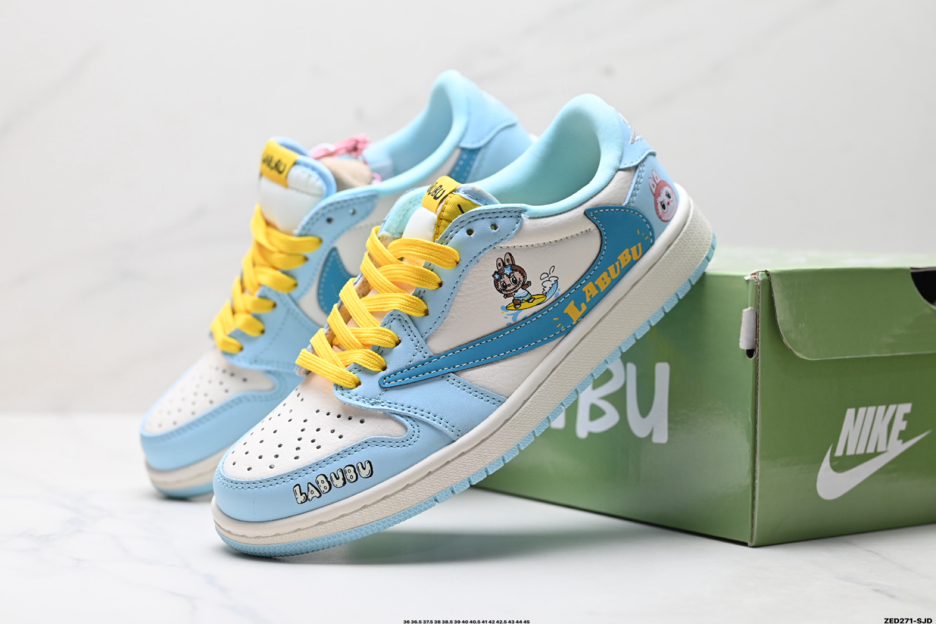 Nike Air Jordan 1 x Travis Scott AJ1倒勾 乔一倒钩 ‘DIY’定制 耐克 低帮文化篮球鞋  LD2028-054