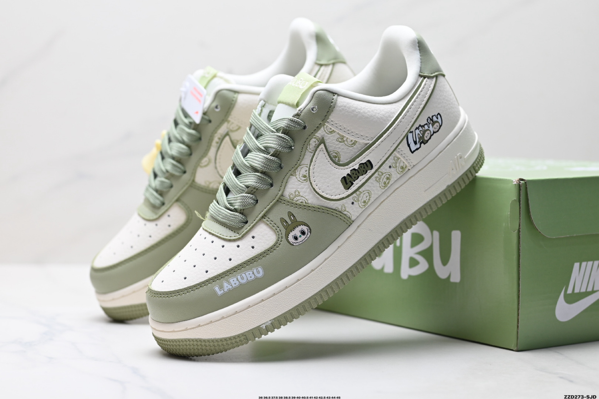NIKE AIR FORCE 1‘07 LV8  DX0188-093