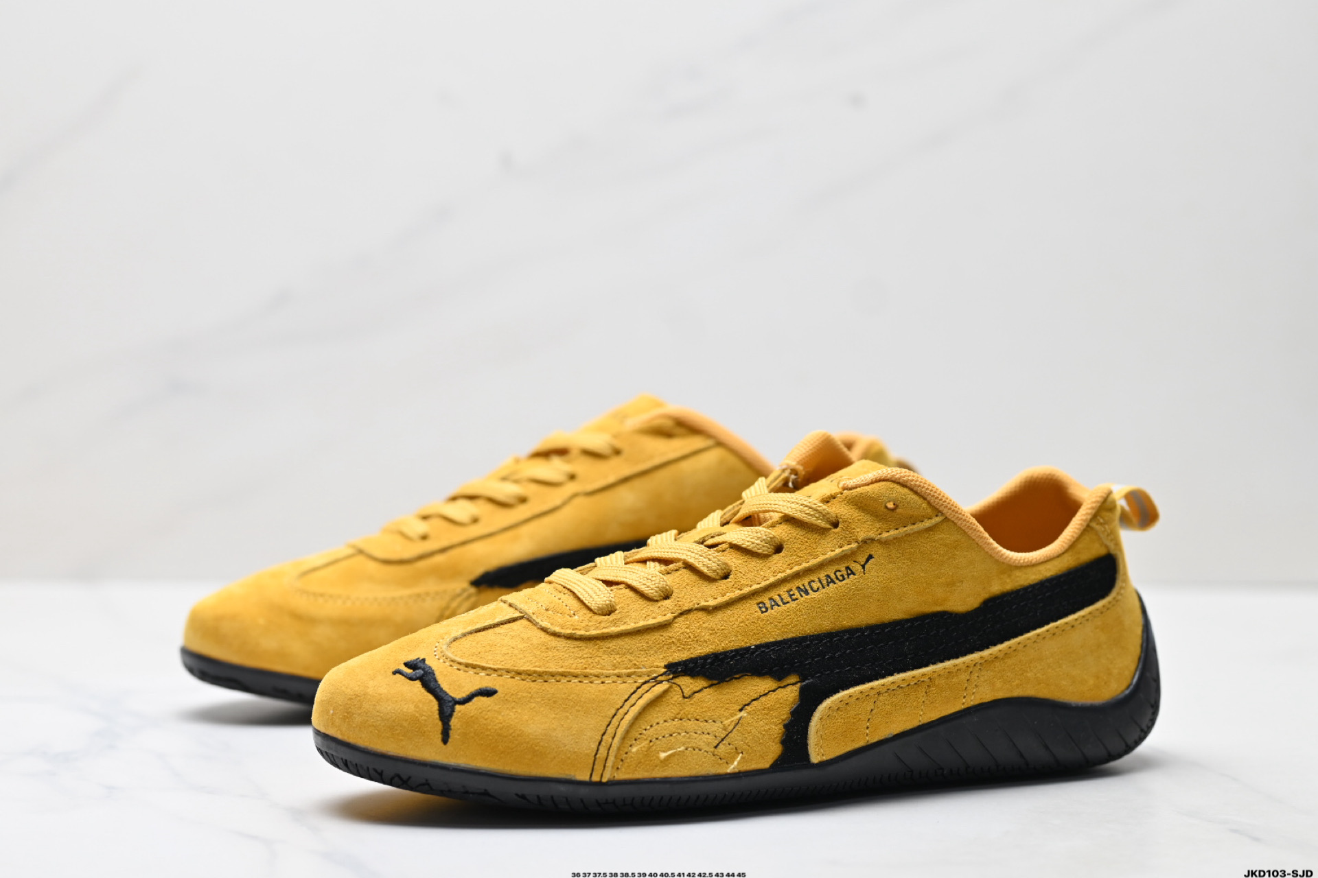 170 PUMA 彪马 x Balenciaga巴黎世家 Speedcat 系列 薄底鞋 牛皮绒面革 圆头做旧磨损 低帮 生活休闲鞋  406519-03