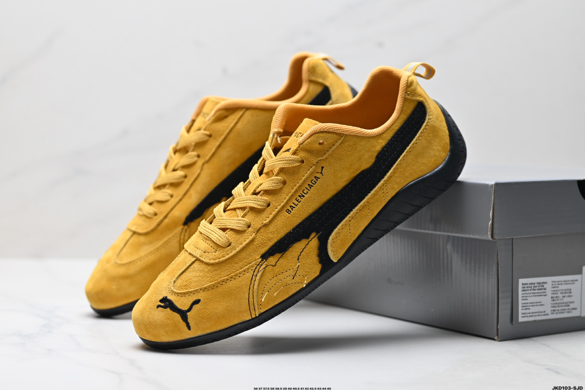 170 PUMA 彪马 x Balenciaga巴黎世家 Speedcat 系列 薄底鞋 牛皮绒面革 圆头做旧磨损 低帮 生活休闲鞋  406519-03