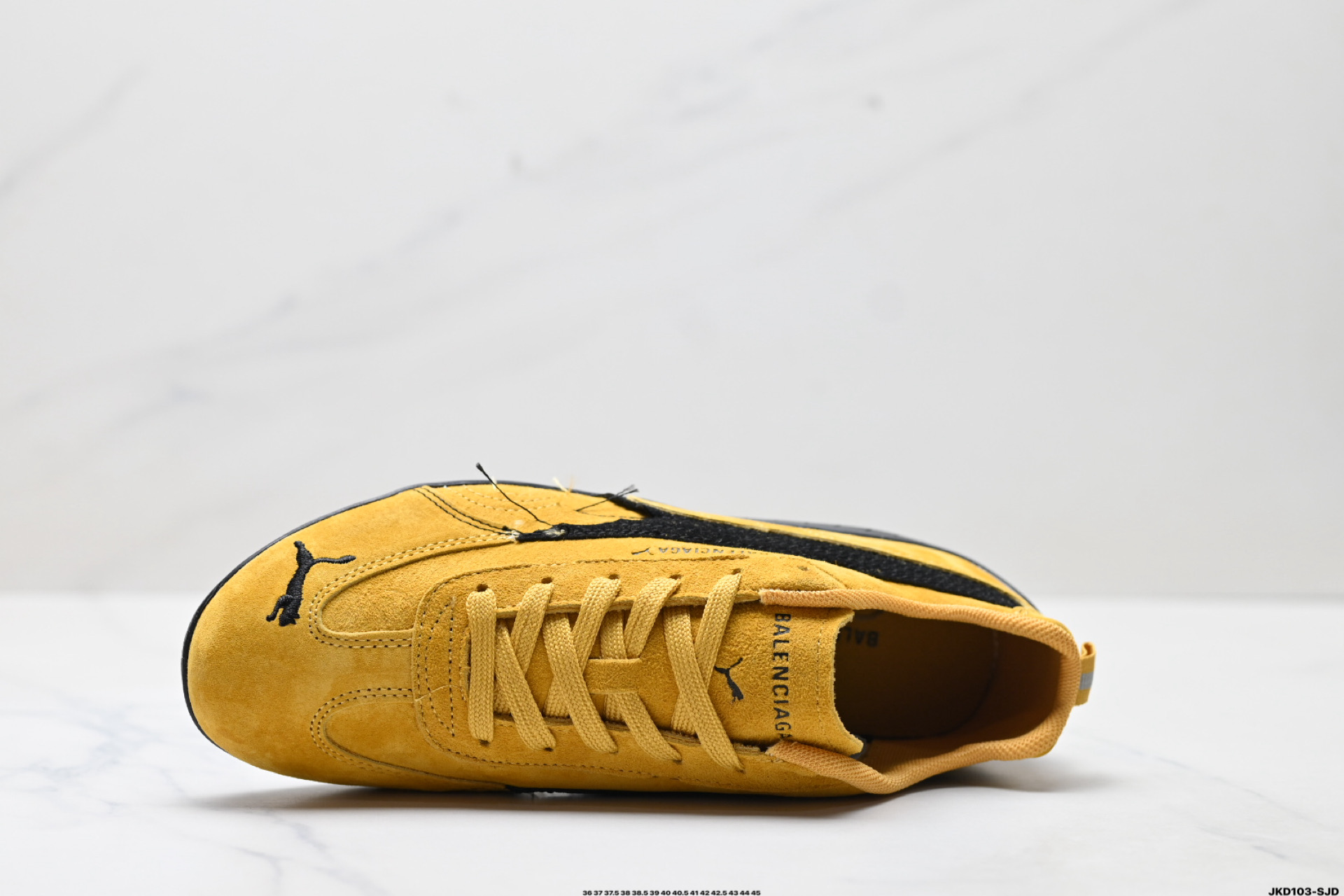 170 PUMA 彪马 x Balenciaga巴黎世家 Speedcat 系列 薄底鞋 牛皮绒面革 圆头做旧磨损 低帮 生活休闲鞋  406519-03
