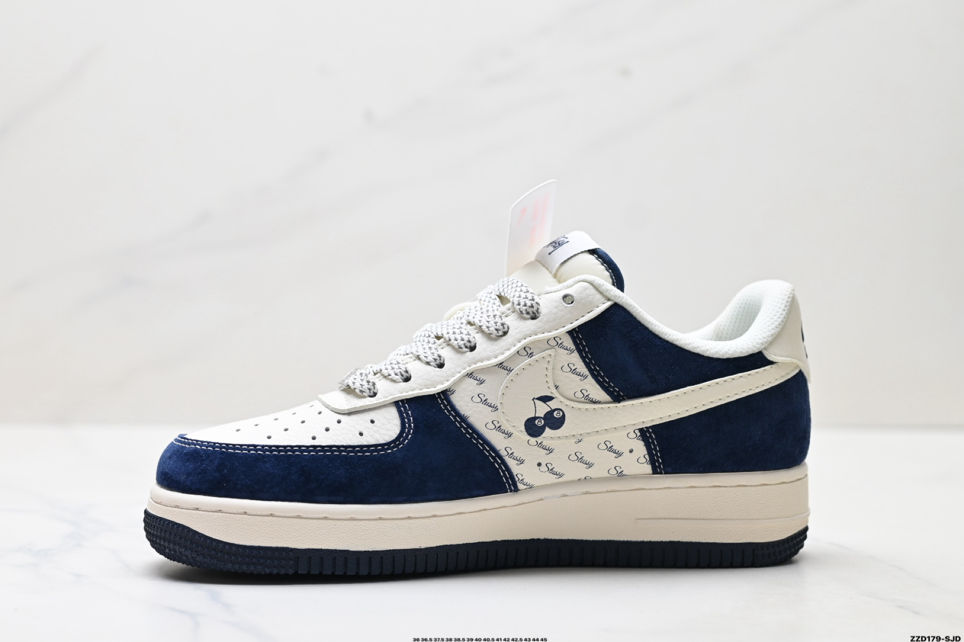 260 NIKE AIR FORCE 1‘07 LV8  SM6188-673