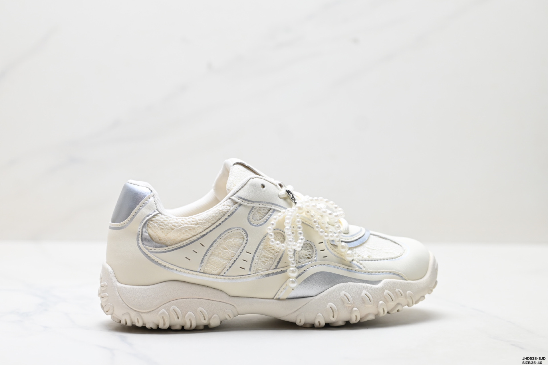 GG-CC 月牙底蕾丝 珍珠德训鞋 蕾丝鞋面 蝴蝶结 珍珠鞋扣 月牙底 G25S25-莆田鞋,莆田鞋货源,高仿鞋,高仿鞋货源,安福档口,莆田高仿鞋,莆田鞋批发,高仿鞋批发,莆田高仿运动鞋,高仿运动鞋,莆田运动鞋 GG-CC 月牙底蕾丝 珍珠德训鞋 蕾丝鞋面 蝴蝶结 珍珠鞋扣 月牙底 G25S25