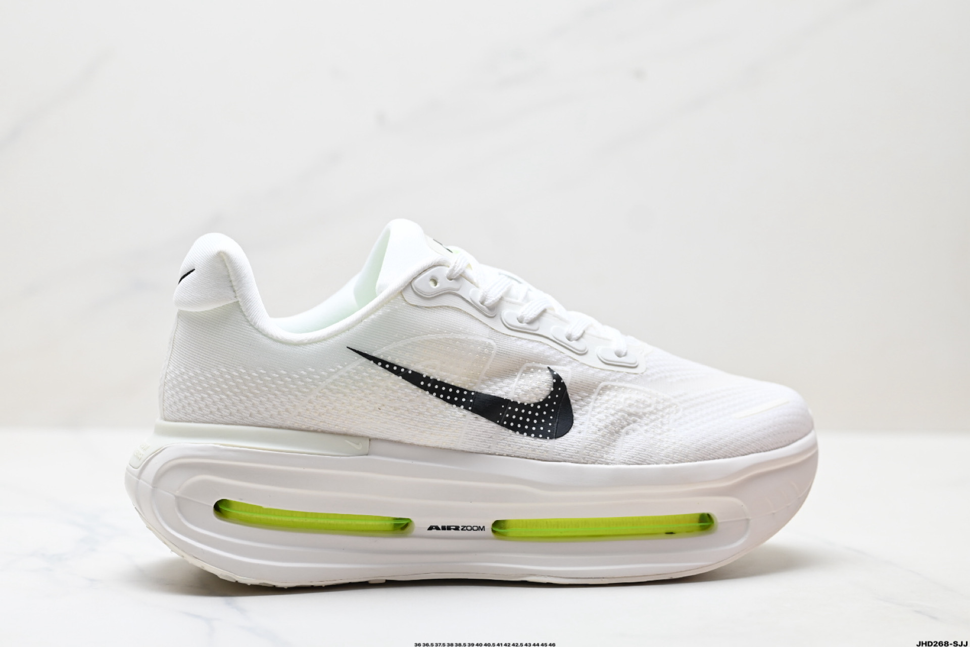 200 Nike VOMERO PREMIUM 耐克 舒适减震防滑 低帮跑步鞋  HQ2050-303
