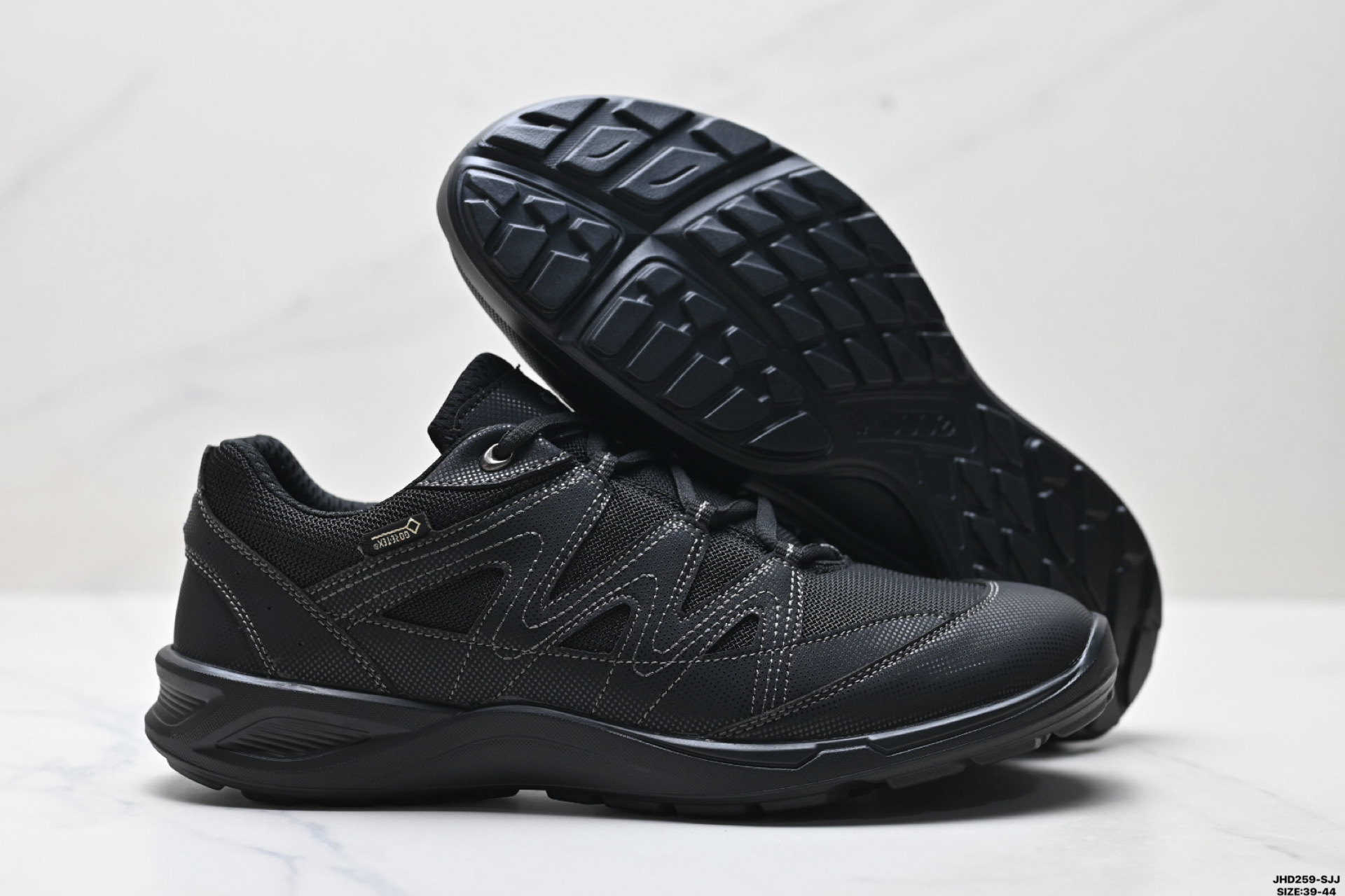 200 Ecco爱步 Terracruise LT 舒适网面 低帮 生活休闲鞋 825784-517