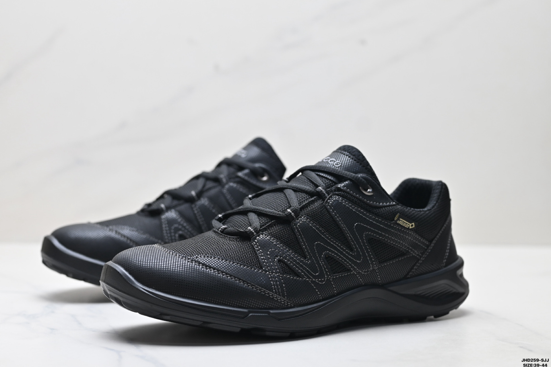 200 Ecco爱步 Terracruise LT 舒适网面 低帮 生活休闲鞋 825784-517