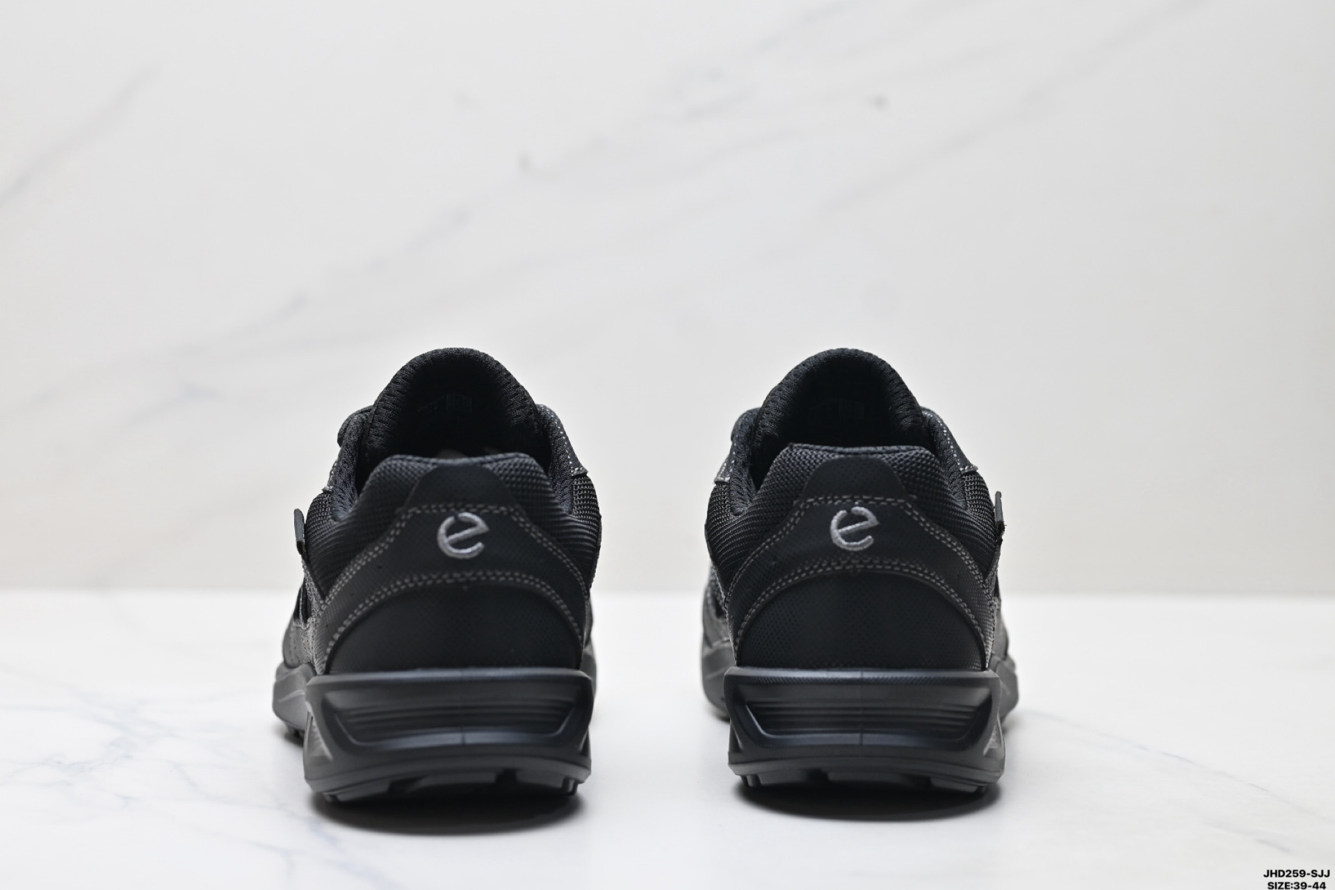 200 Ecco爱步 Terracruise LT 舒适网面 低帮 生活休闲鞋 825784-517