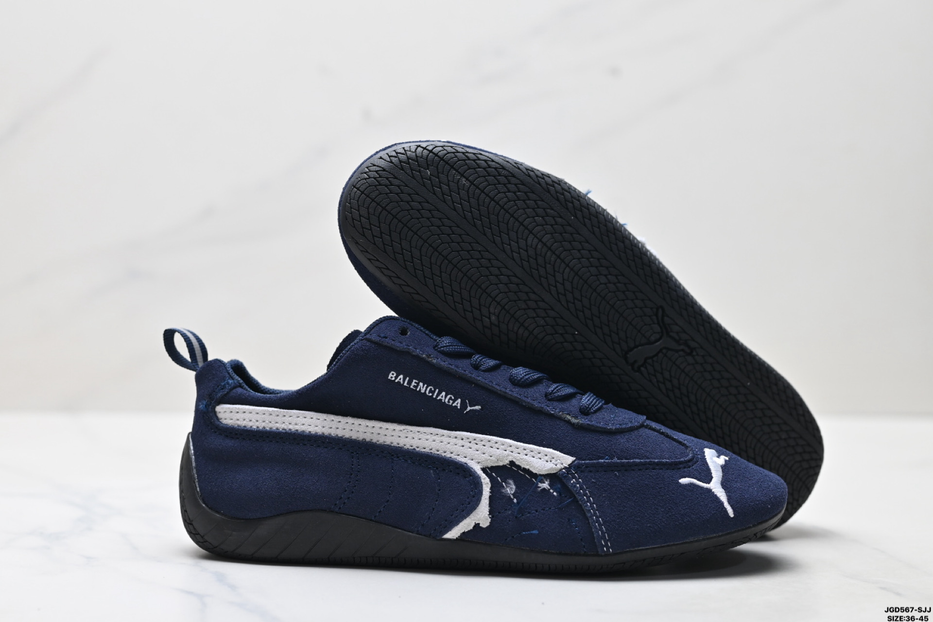 190 PUMA 彪马 x Balenciaga巴黎世家 Speedcat 系列 薄底鞋 牛皮绒面革 圆头做旧磨损 低帮 生活休闲鞋  406519-04