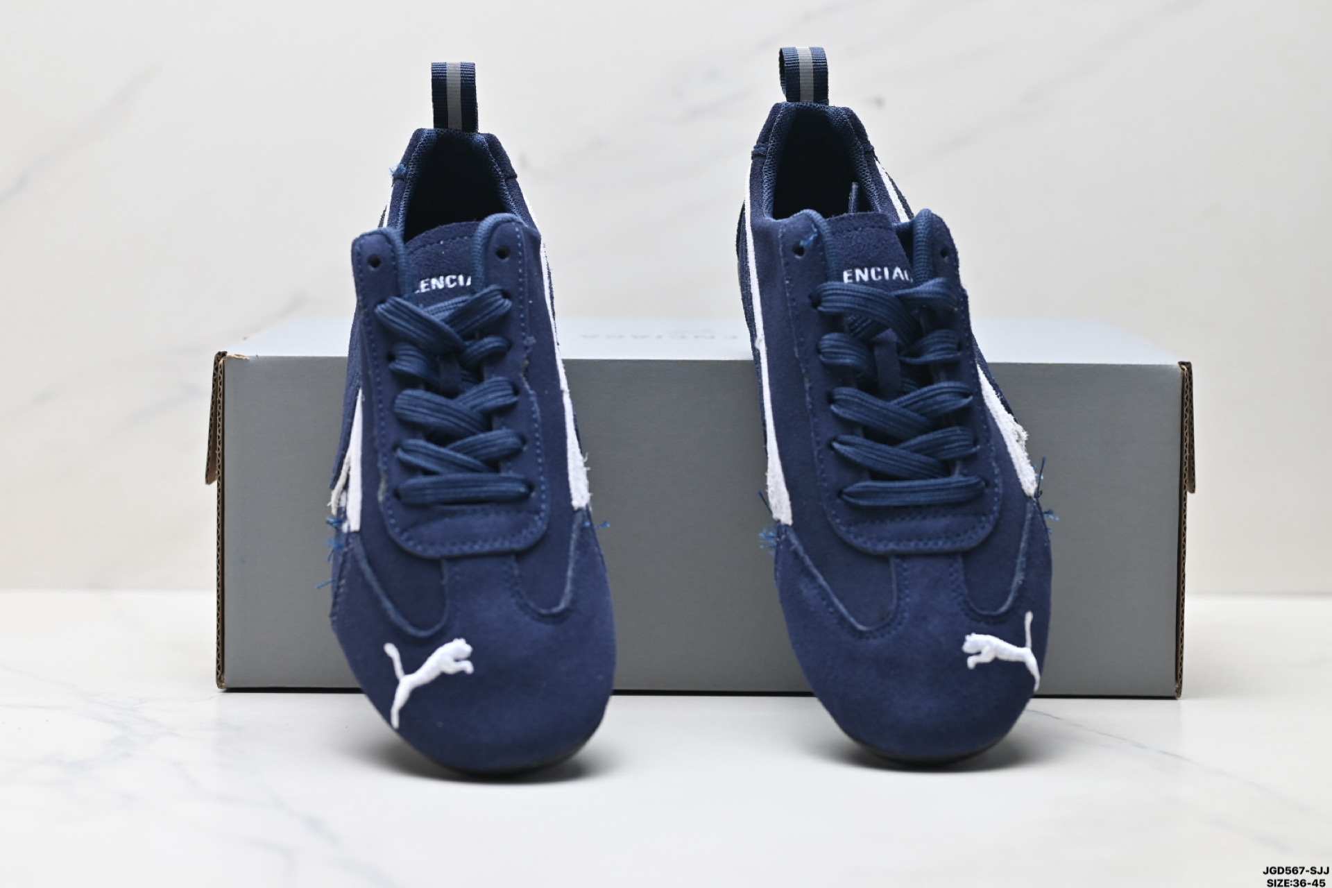 190 PUMA 彪马 x Balenciaga巴黎世家 Speedcat 系列 薄底鞋 牛皮绒面革 圆头做旧磨损 低帮 生活休闲鞋  406519-04