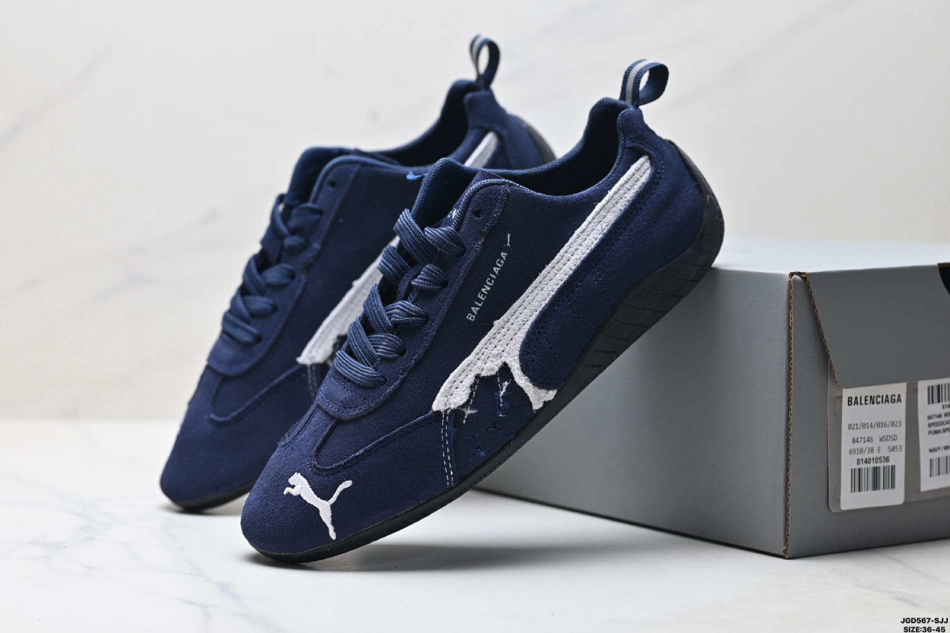 190 PUMA 彪马 x Balenciaga巴黎世家 Speedcat 系列 薄底鞋 牛皮绒面革 圆头做旧磨损 低帮 生活休闲鞋  406519-04