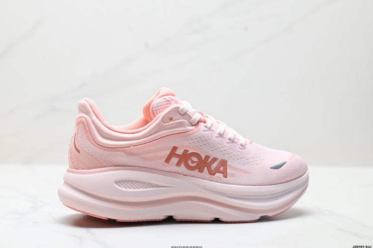 נעלי ריצה Hoka One One Bondi 9 - נוחות, ממוקדים וכיפיים 1 נעלי ריצה Hoka One One Bondi 9 – נוחות, ממוקדים וכיפיים
