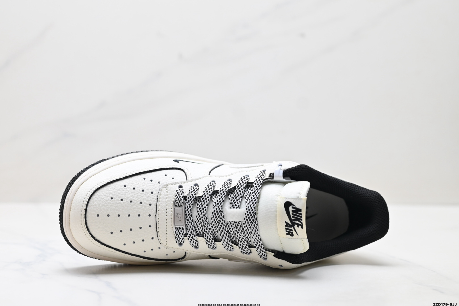 260 NIKE AIR FORCE 1‘07 LV8  JP8068-007