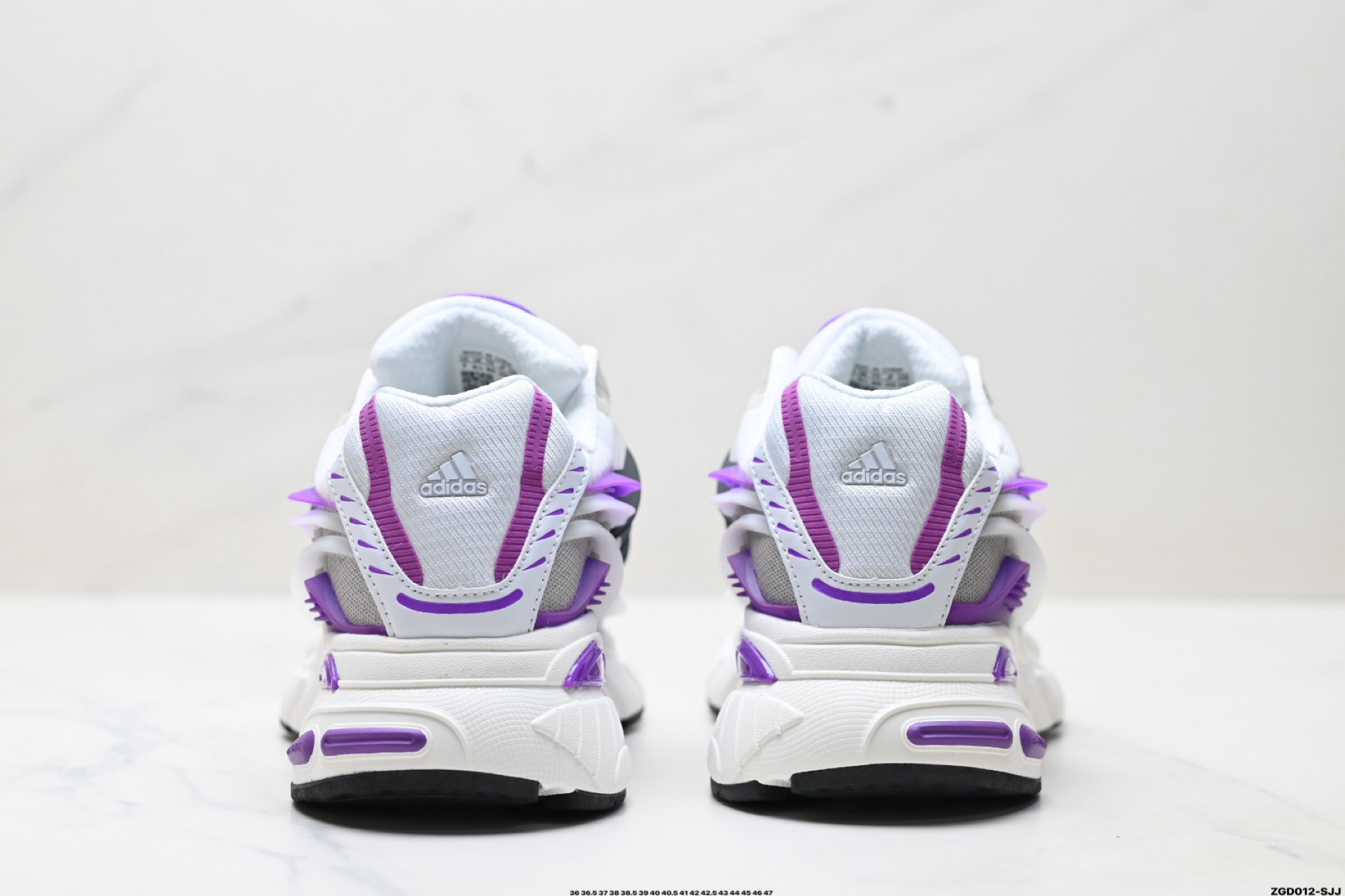 300 AdidAdistar Jellyfish 阿迪达斯 时尚舒适 耐磨透气 低帮老爹鞋 JP9308