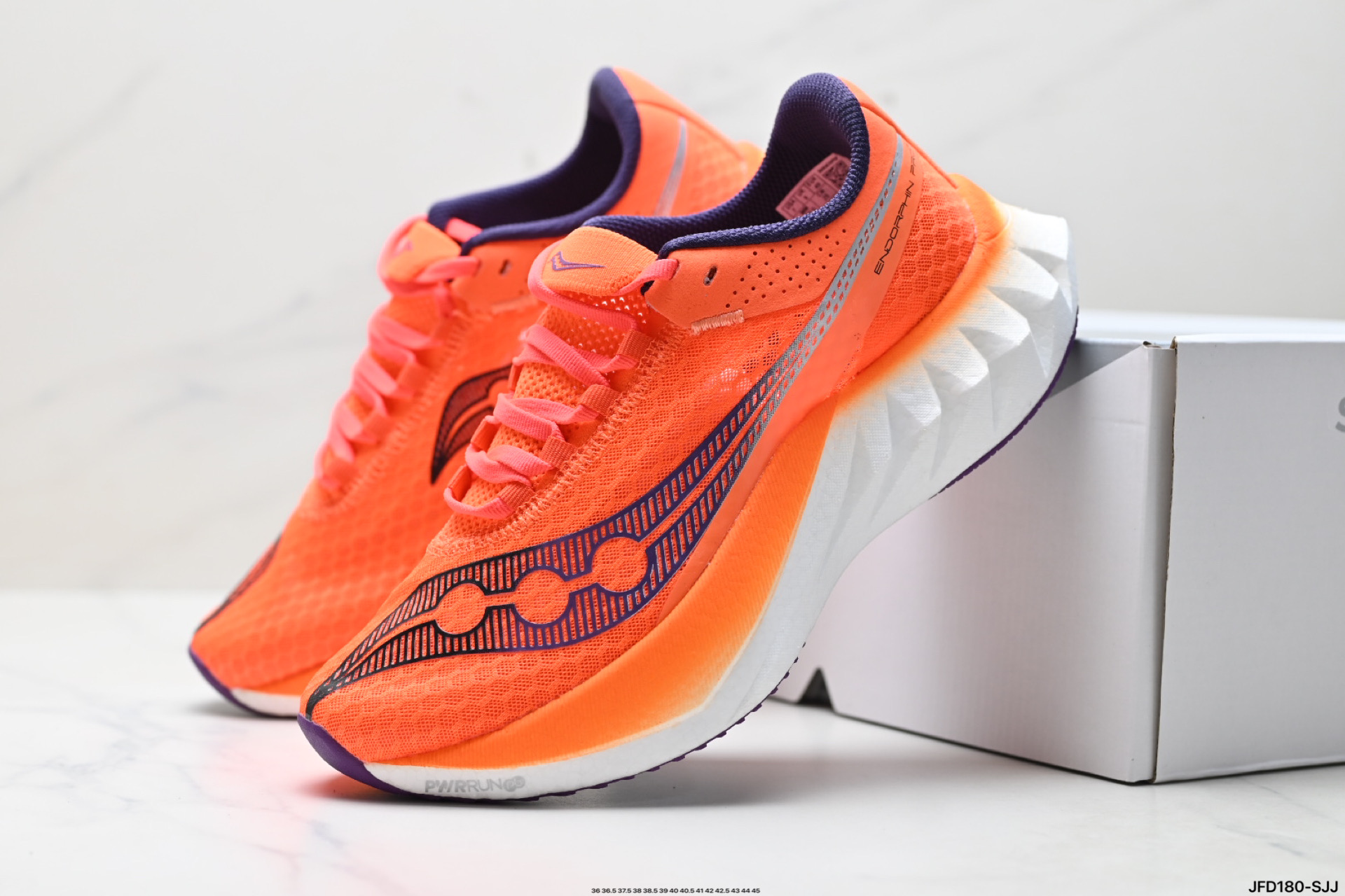 SAUCONY索康尼 ENDORPHIN PRO4系列 男女低帮缓震跑步鞋 S30939-800-莆田鞋,莆田鞋货源,高仿鞋,高仿鞋货源,安福档口,莆田高仿鞋,莆田鞋批发,高仿鞋批发,莆田高仿运动鞋,高仿运动鞋,莆田运动鞋 SAUCONY索康尼 ENDORPHIN PRO4系列 男女低帮缓震跑步鞋 S30939-800