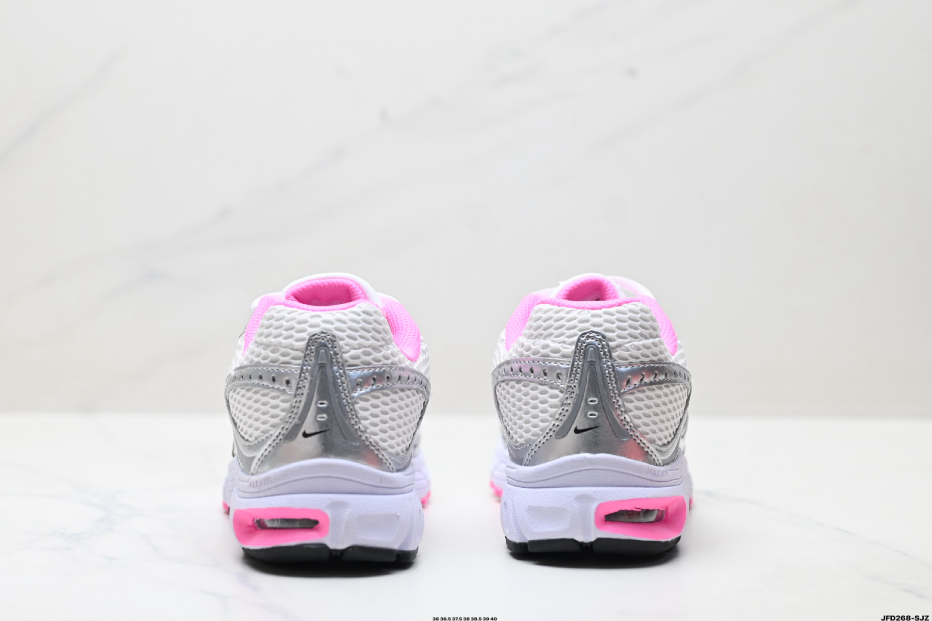 Nike Air Max Moto 2K 耐克 百搭舒适耐磨 低帮跑步鞋 HQ2056-101