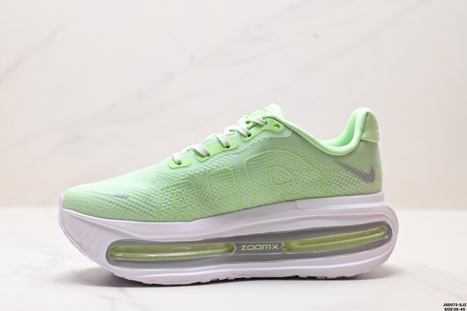 Nike VOMERO PREMIUM 耐克 舒适减震防滑 低帮跑步鞋 FN8453-023