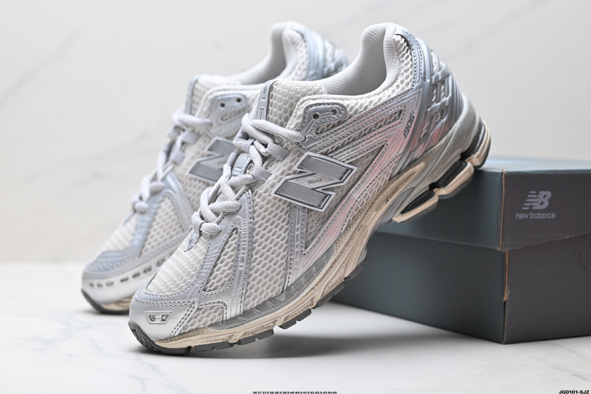 190 New Balance M1906系列 新百伦 复古单品宝藏老爹鞋款 M1906RGC