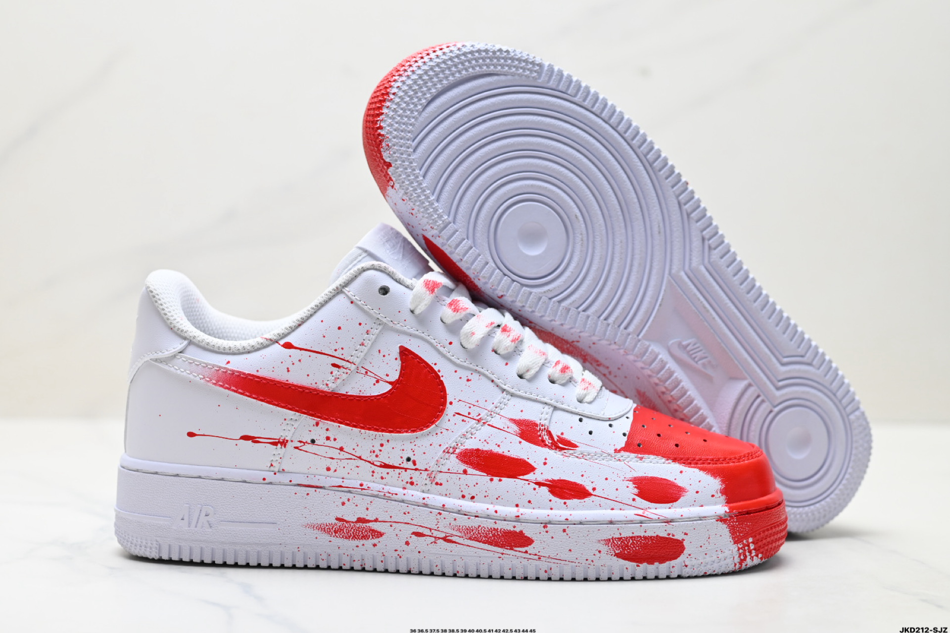 耐克Nike AIR FORCE 1‘07 空军一号低帮百搭休闲运动板鞋 CW2288-111