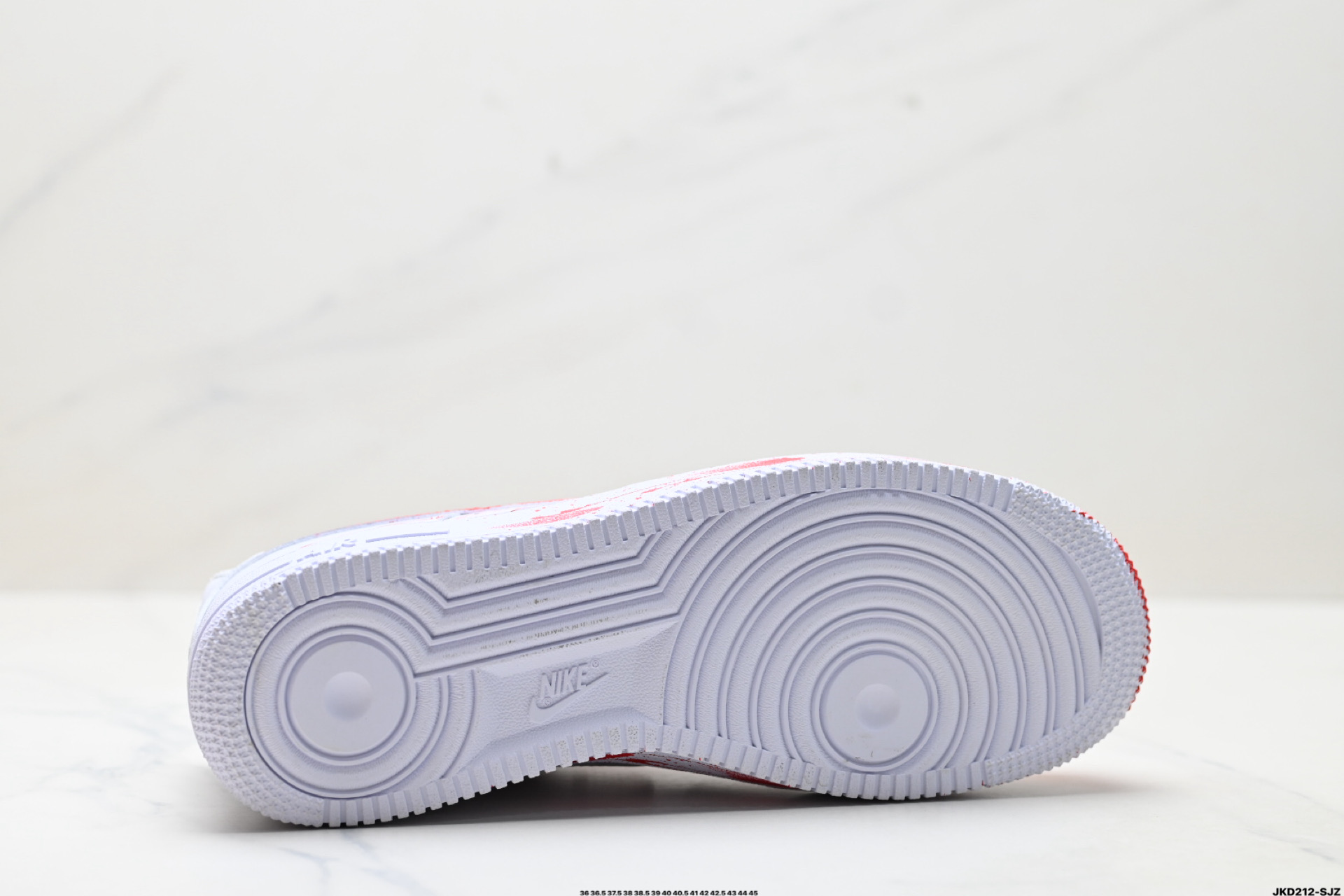 耐克Nike AIR FORCE 1‘07 空军一号低帮百搭休闲运动板鞋 CW2288-111