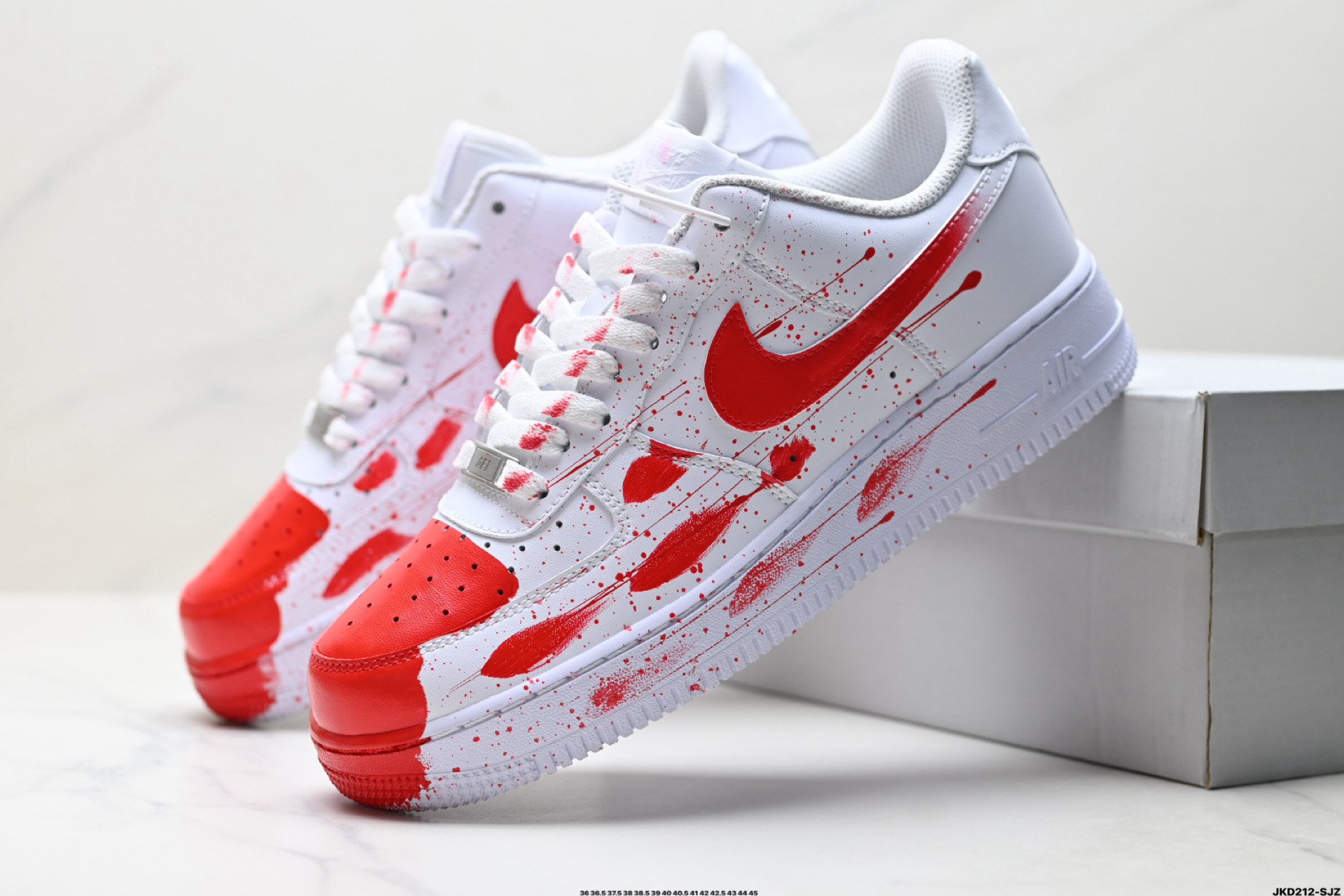 耐克Nike AIR FORCE 1‘07 空军一号低帮百搭休闲运动板鞋 CW2288-111