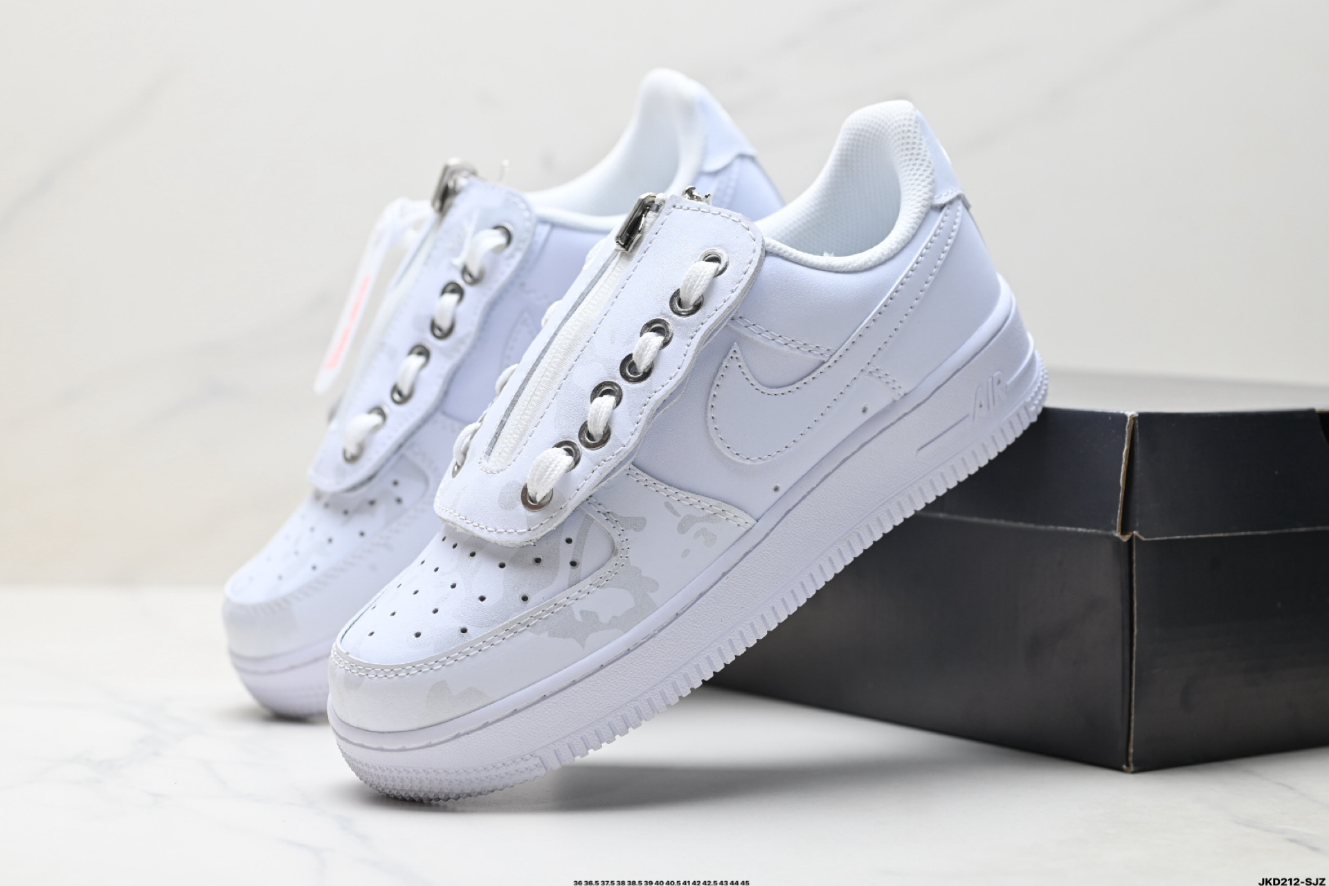 170 耐克Nike AIR FORCE 1‘07 空军一号低帮百搭休闲运动板鞋 DC8875-100