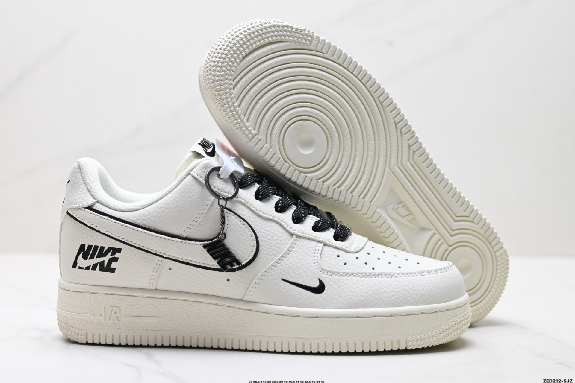 270 NIKE AIR FORCE 1‘07 CS5288-031