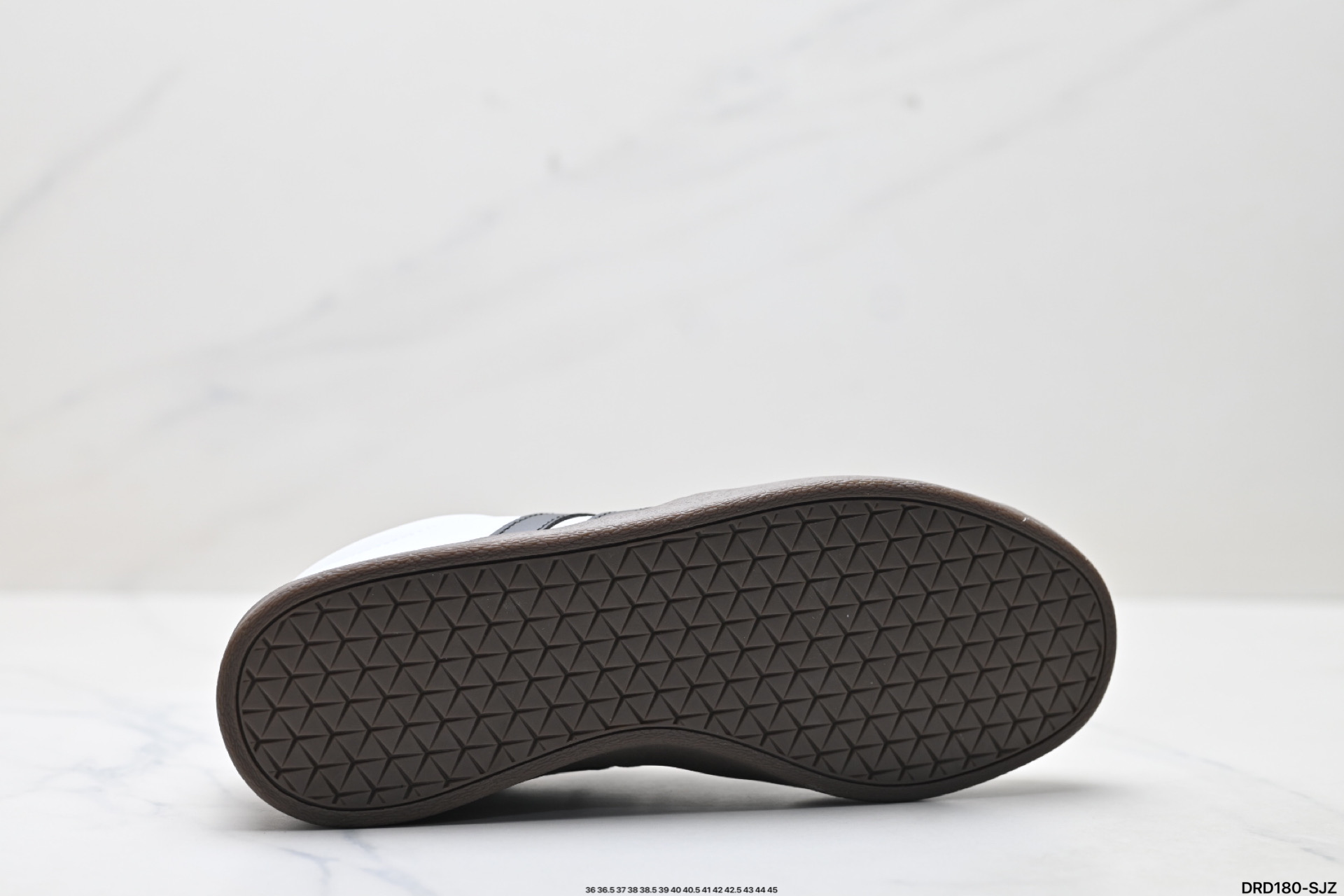 Adidas VL Court 2.0: Zapatillas Urbanas de Gamuza para Hombre y Mujer 10 i1754929738945 3529 0 8