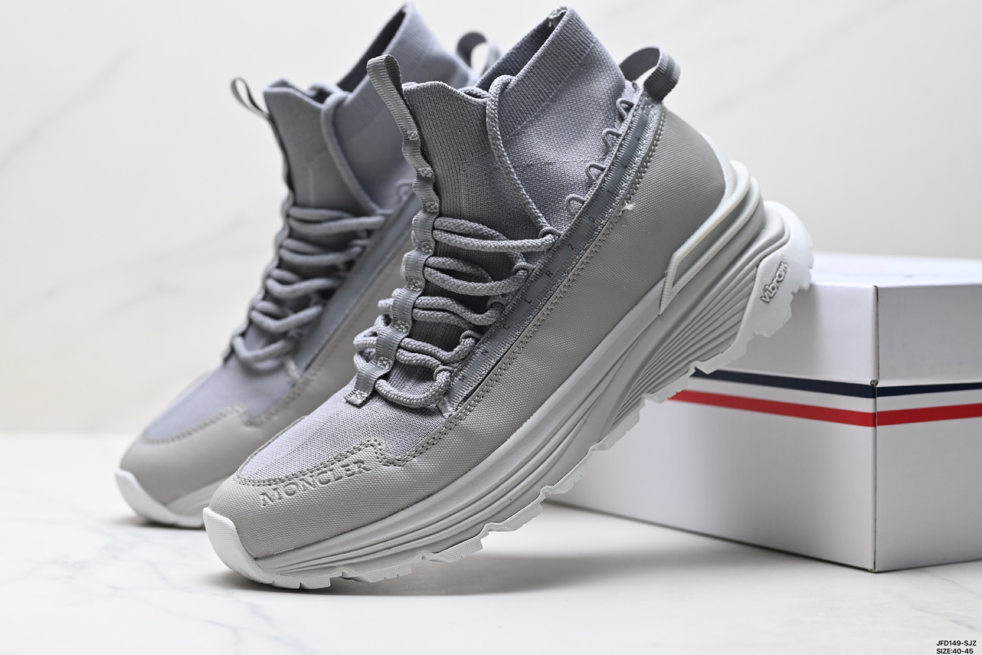 Zapatillas Altas de Trekking Moncler con Suela Vibram para Hombre 9 i1754930356537 8787 0 7