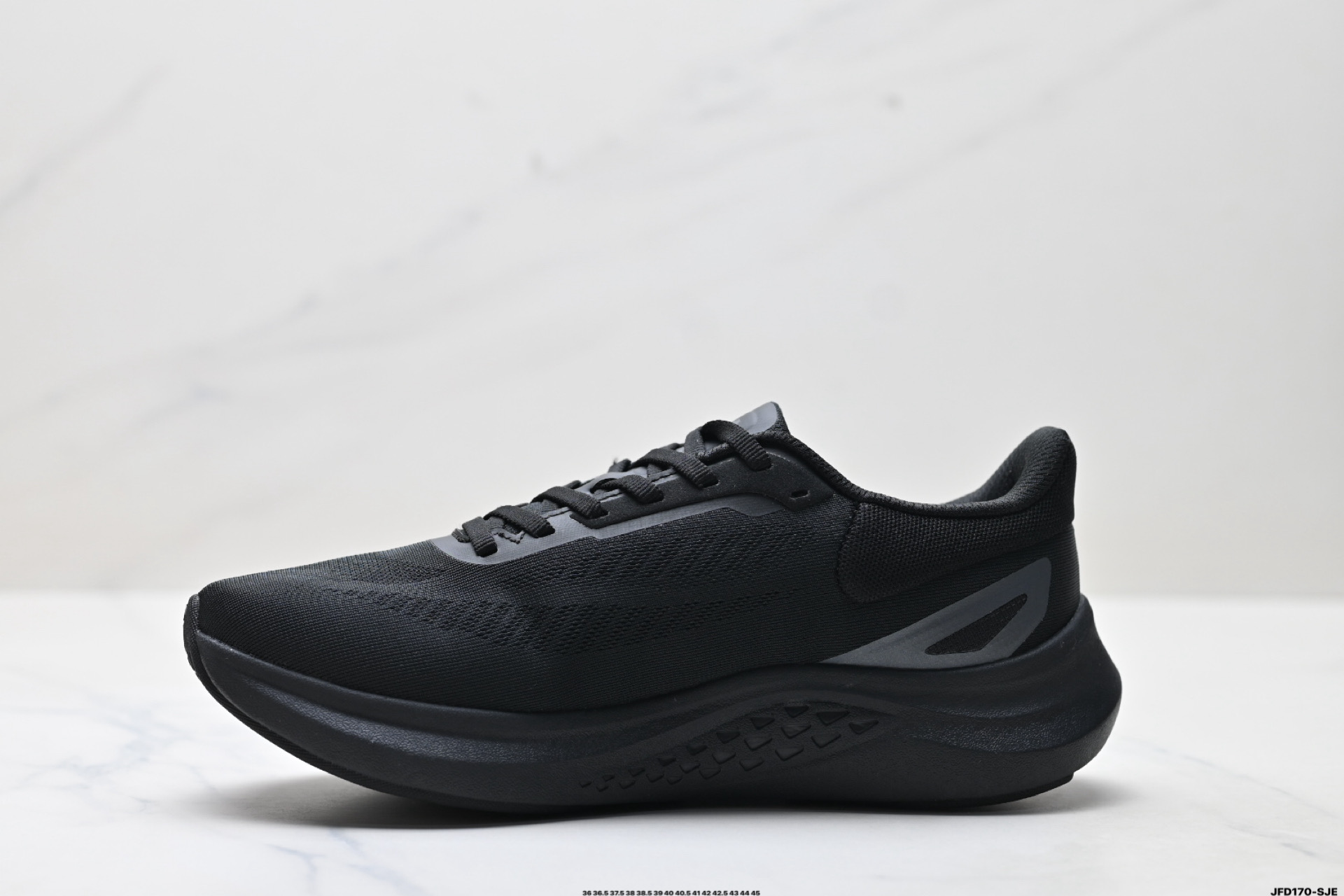 迪桑特DESCENTE RUN STEP 舒适百搭减震耐磨轻便 低帮 休闲训练长跑城市通勤跑步鞋 SQ113RRN14