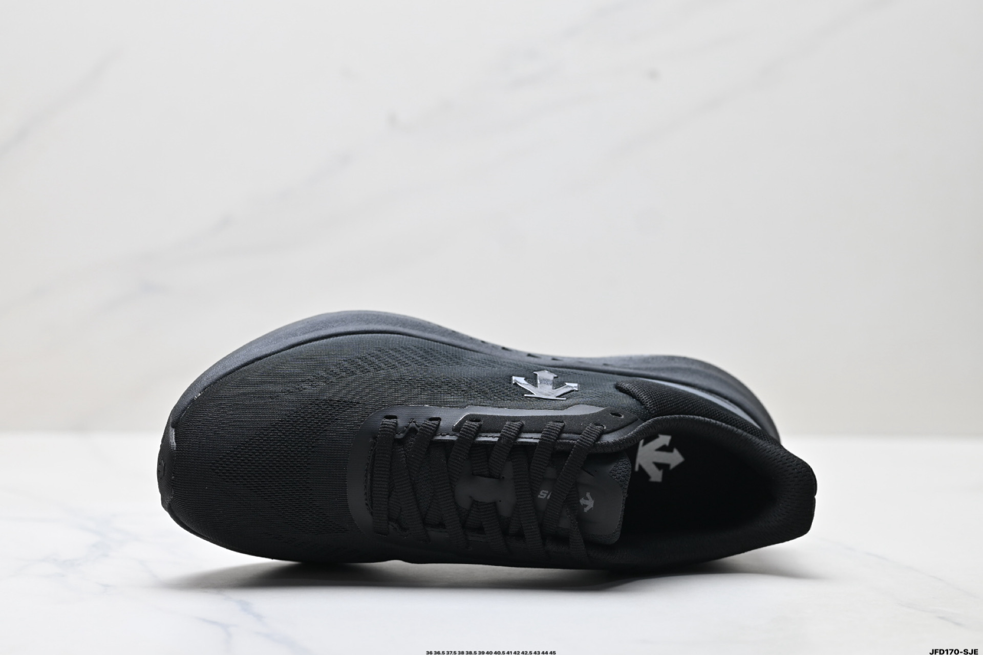 迪桑特DESCENTE RUN STEP 舒适百搭减震耐磨轻便 低帮 休闲训练长跑城市通勤跑步鞋 SQ113RRN14