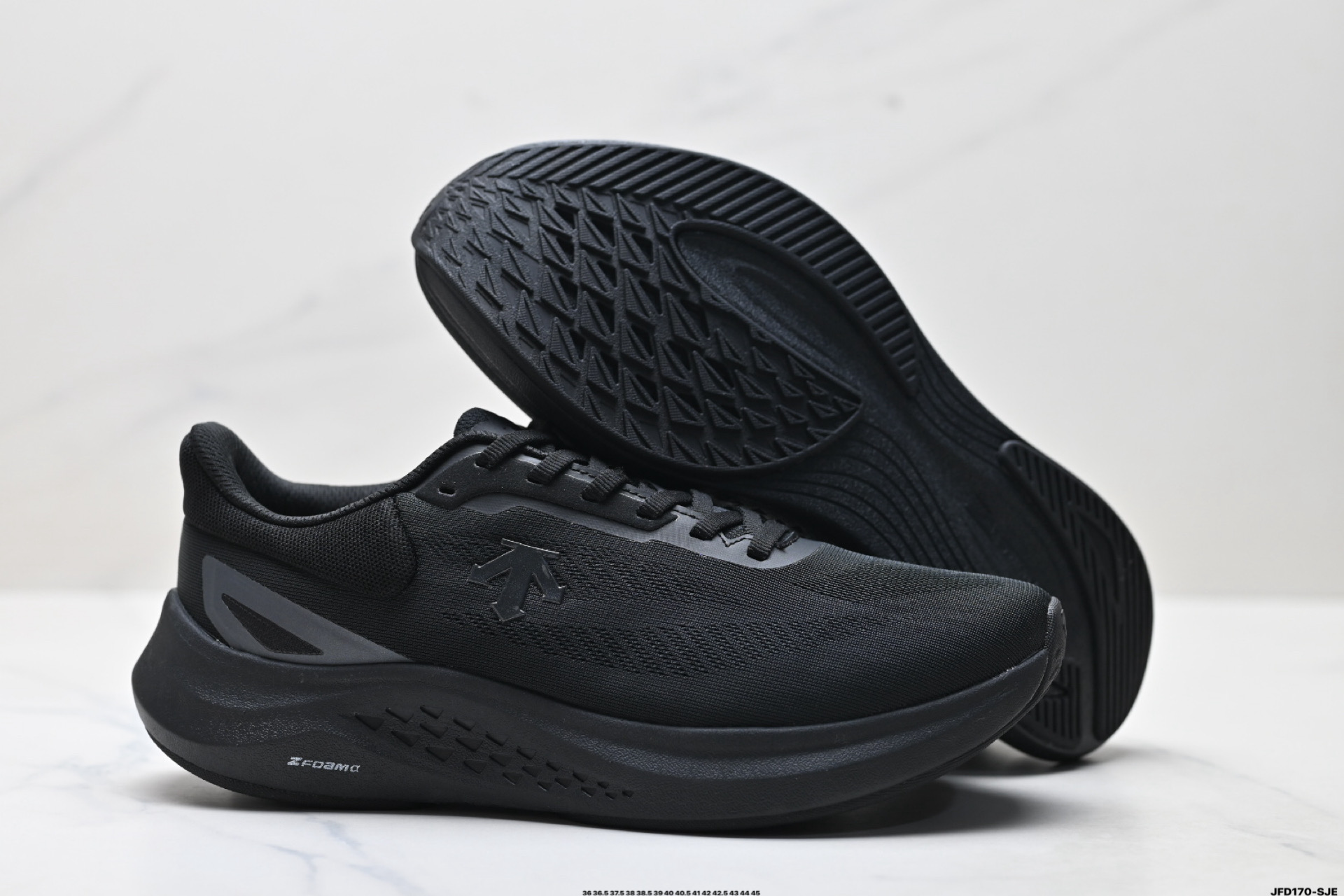 迪桑特DESCENTE RUN STEP 舒适百搭减震耐磨轻便 低帮 休闲训练长跑城市通勤跑步鞋 SQ113RRN14