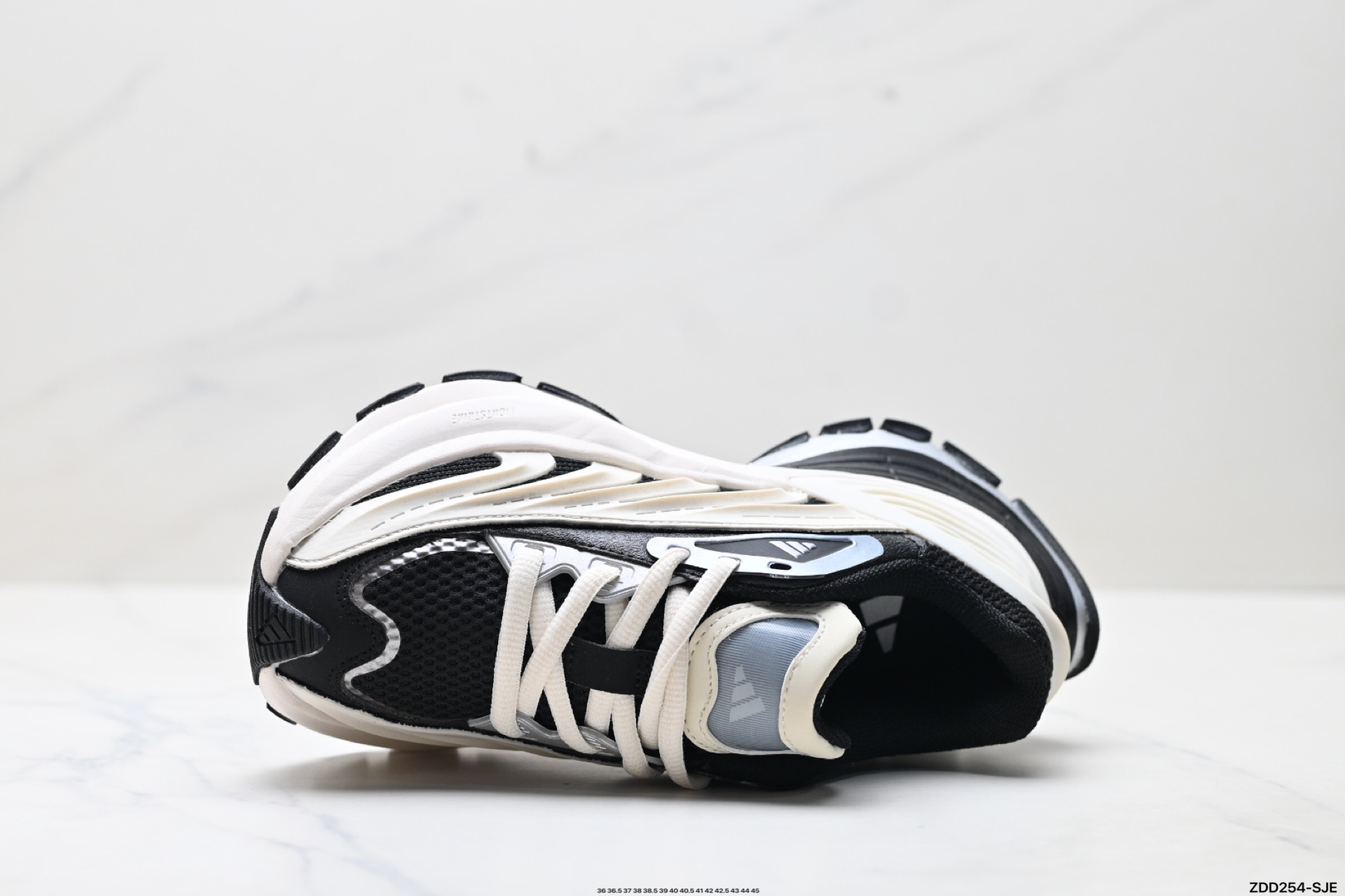 Adidas XLG MTW系列 舒适防滑透气 低帮 阿迪达斯 休闲跑步鞋 IH1571