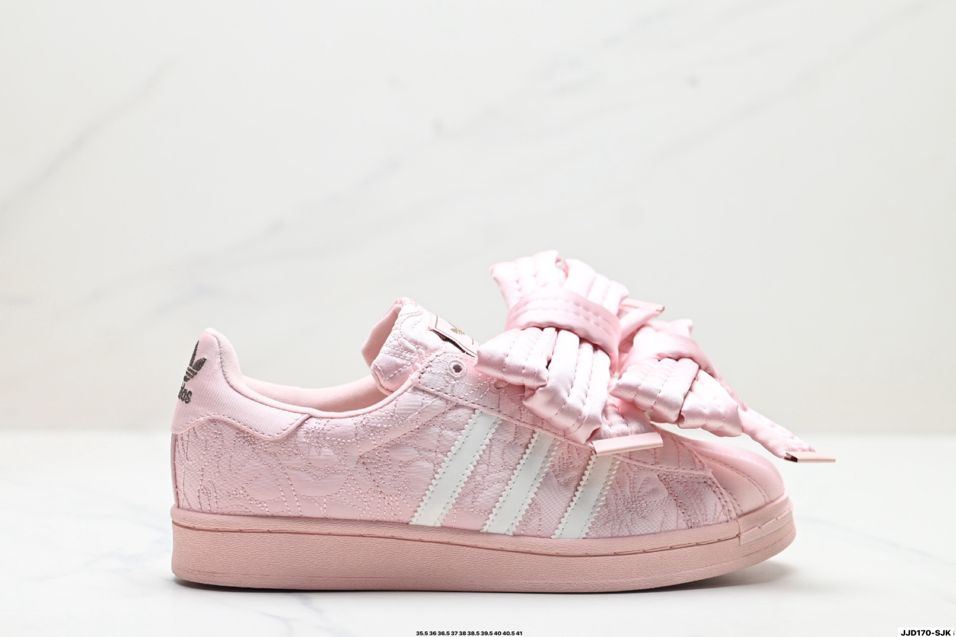 140 Caroline Hu x Adidas originals Superstar W 潮流 时尚 防滑减震 低帮 阿迪达斯板鞋 JR7978