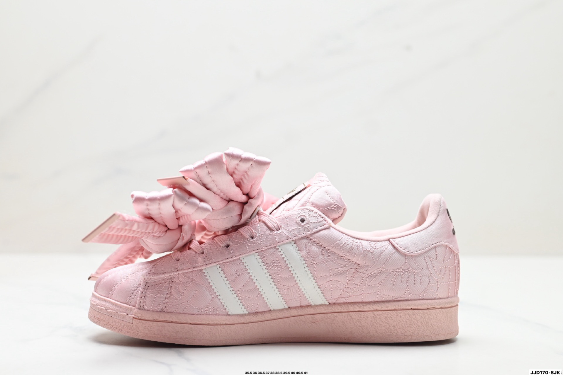 140 Caroline Hu x Adidas originals Superstar W 潮流 时尚 防滑减震 低帮 阿迪达斯板鞋 JR7978