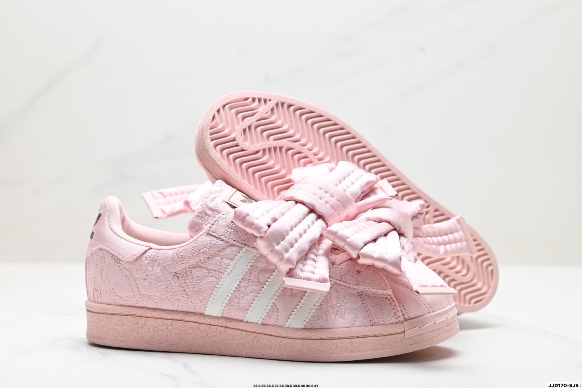 140 Caroline Hu x Adidas originals Superstar W 潮流 时尚 防滑减震 低帮 阿迪达斯板鞋 JR7978