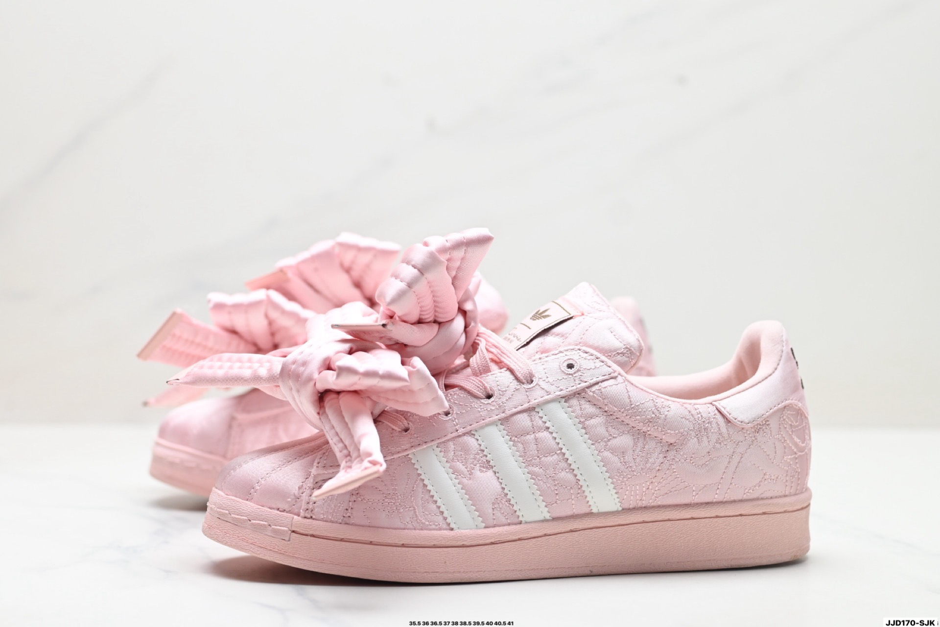 140 Caroline Hu x Adidas originals Superstar W 潮流 时尚 防滑减震 低帮 阿迪达斯板鞋 JR7978